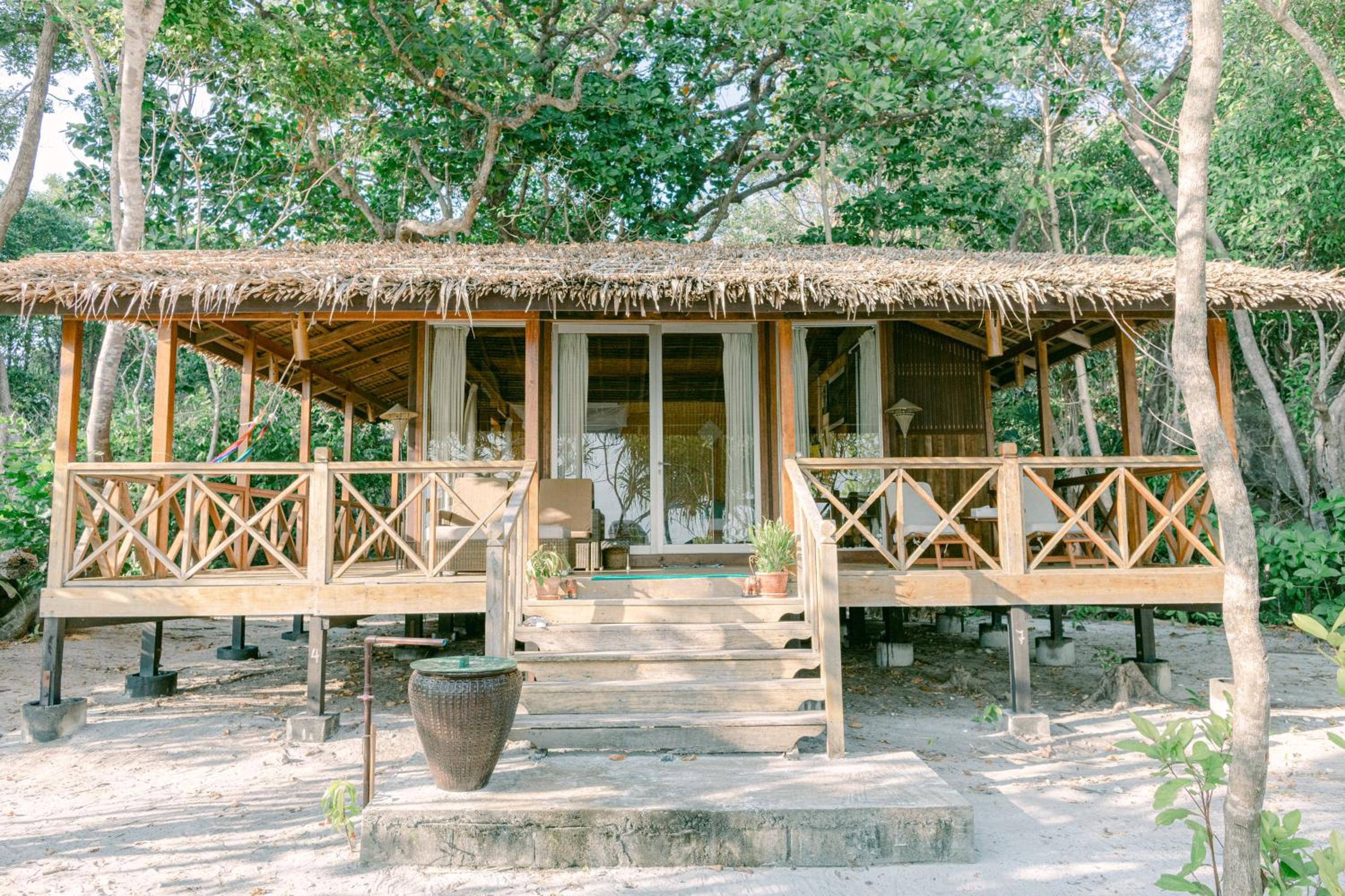 Boulder Bay Eco Resort - Nga Khin Nyo Gyee Island