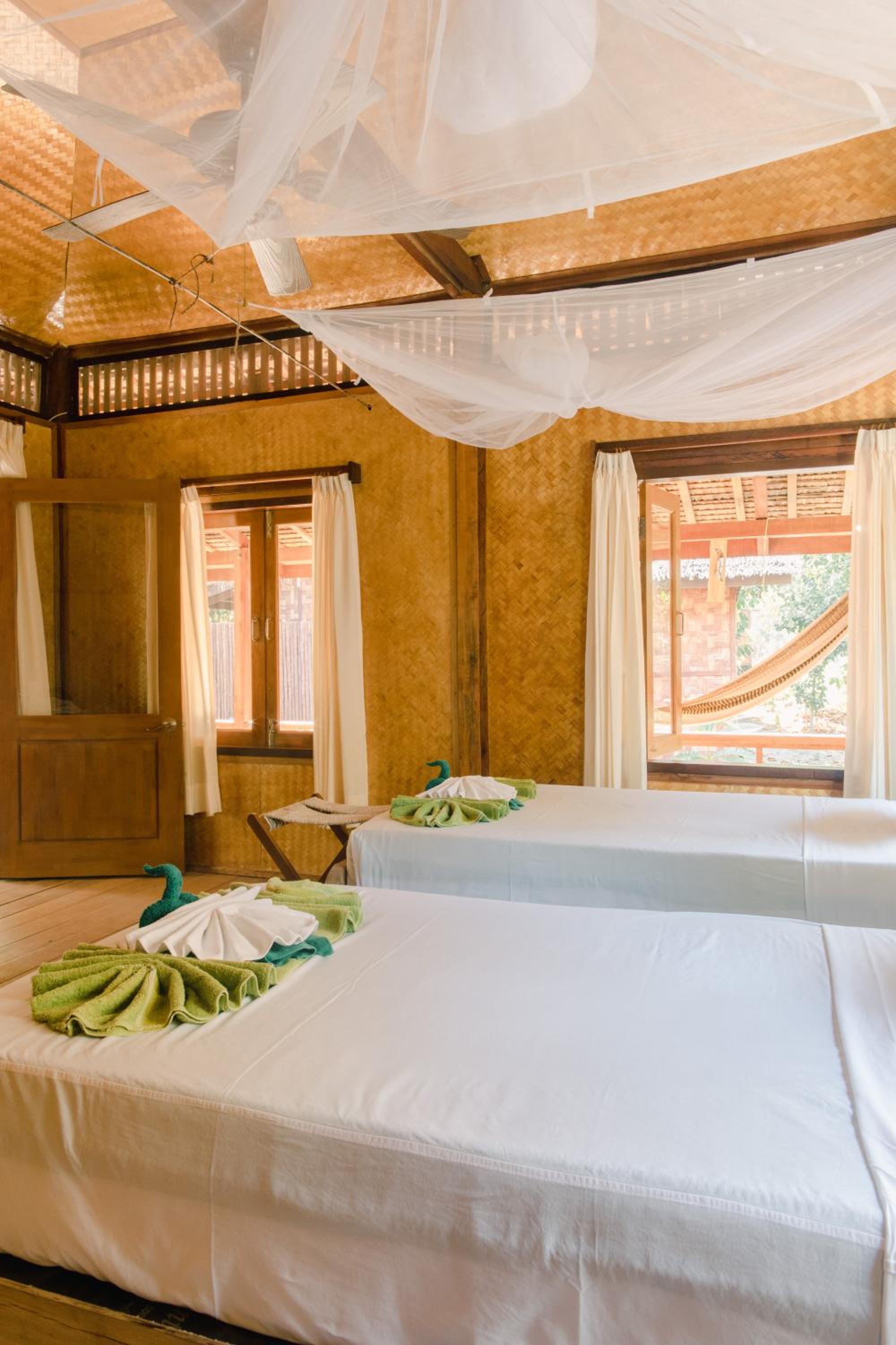 Boulder Bay Eco Resort - Nga Khin Nyo Gyee Island