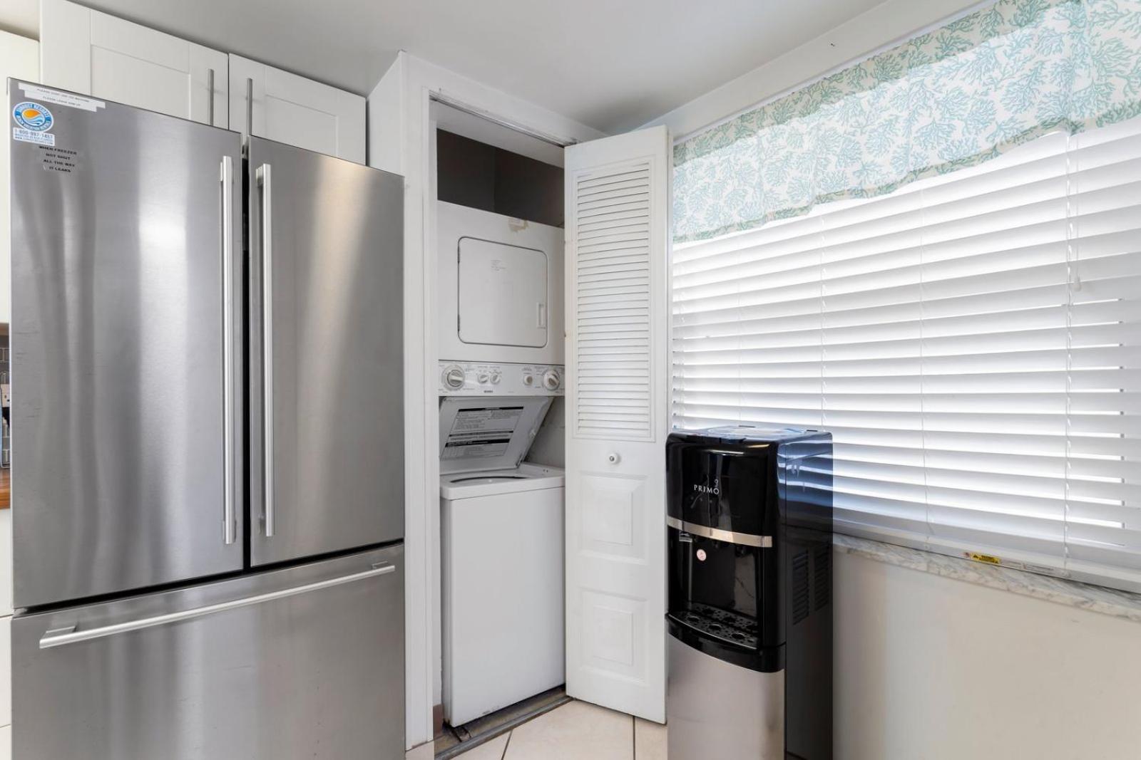 Top Floor Beach Gulf Views - Madeira Norte #516