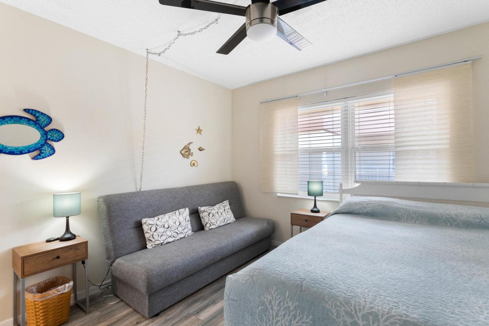 Top Floor Beach Gulf Views - Madeira Norte #516
