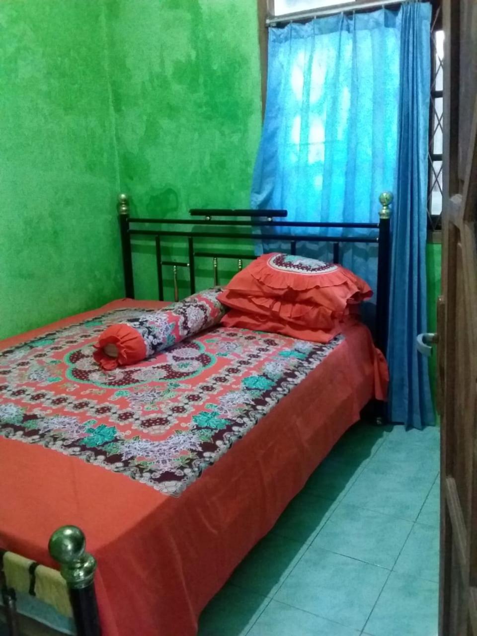 Losmen Lima Saudara