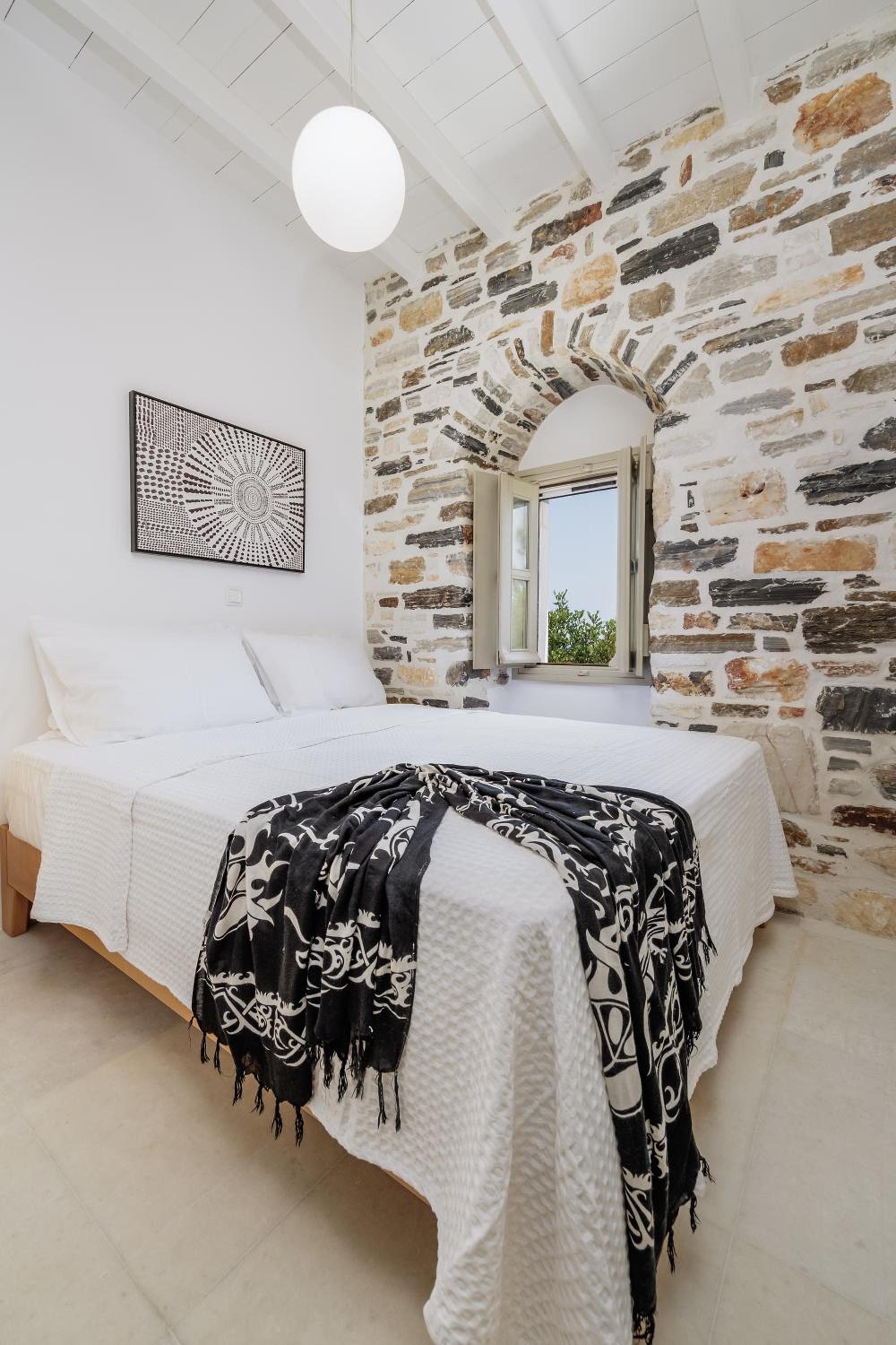Zos Suites