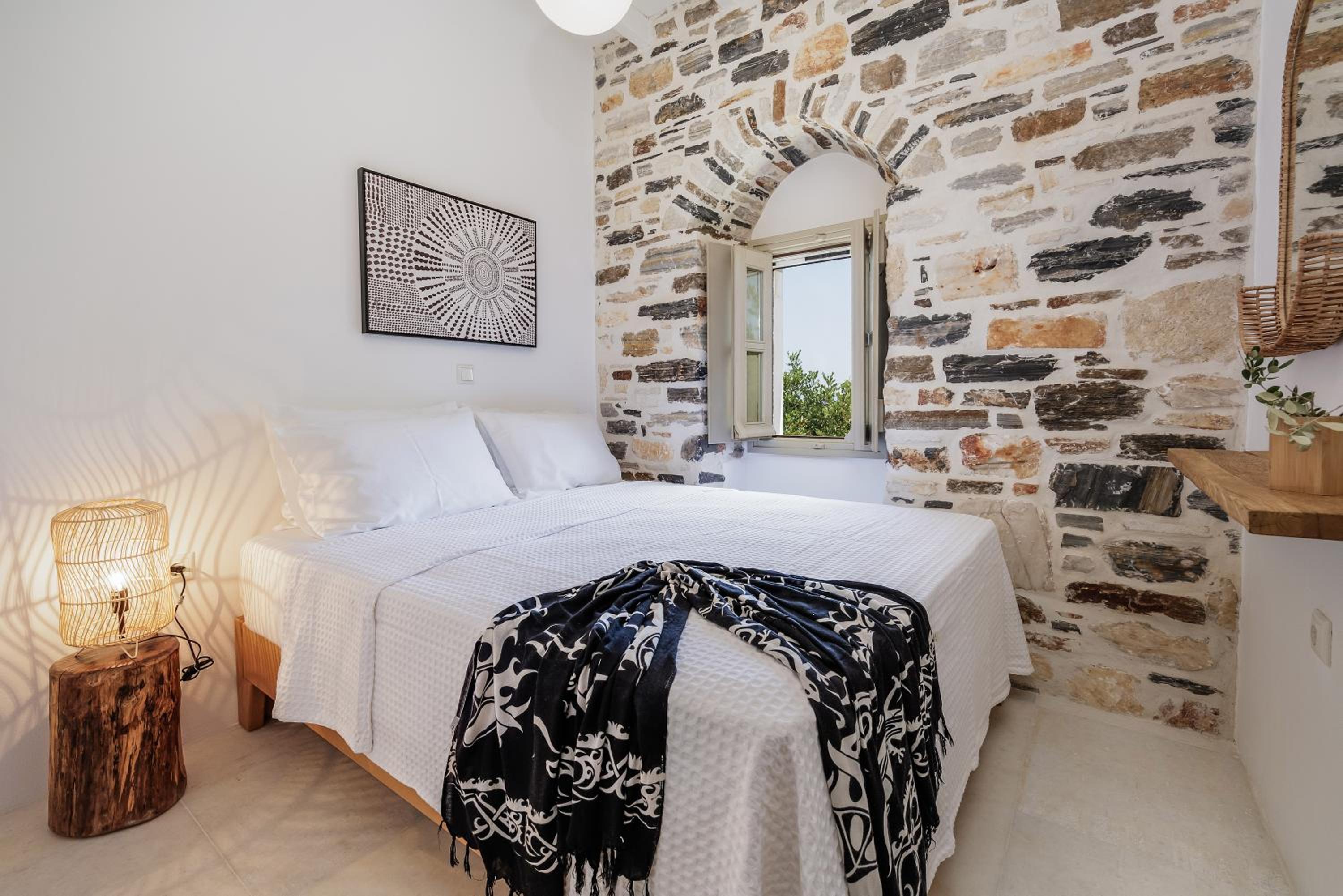 Zos Suites