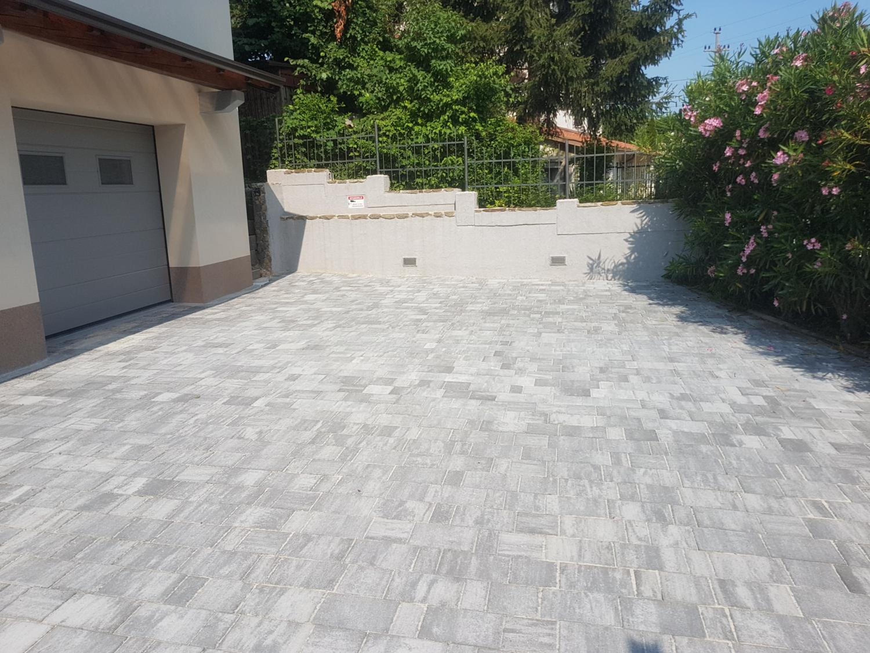 Počitniška hiša Hum