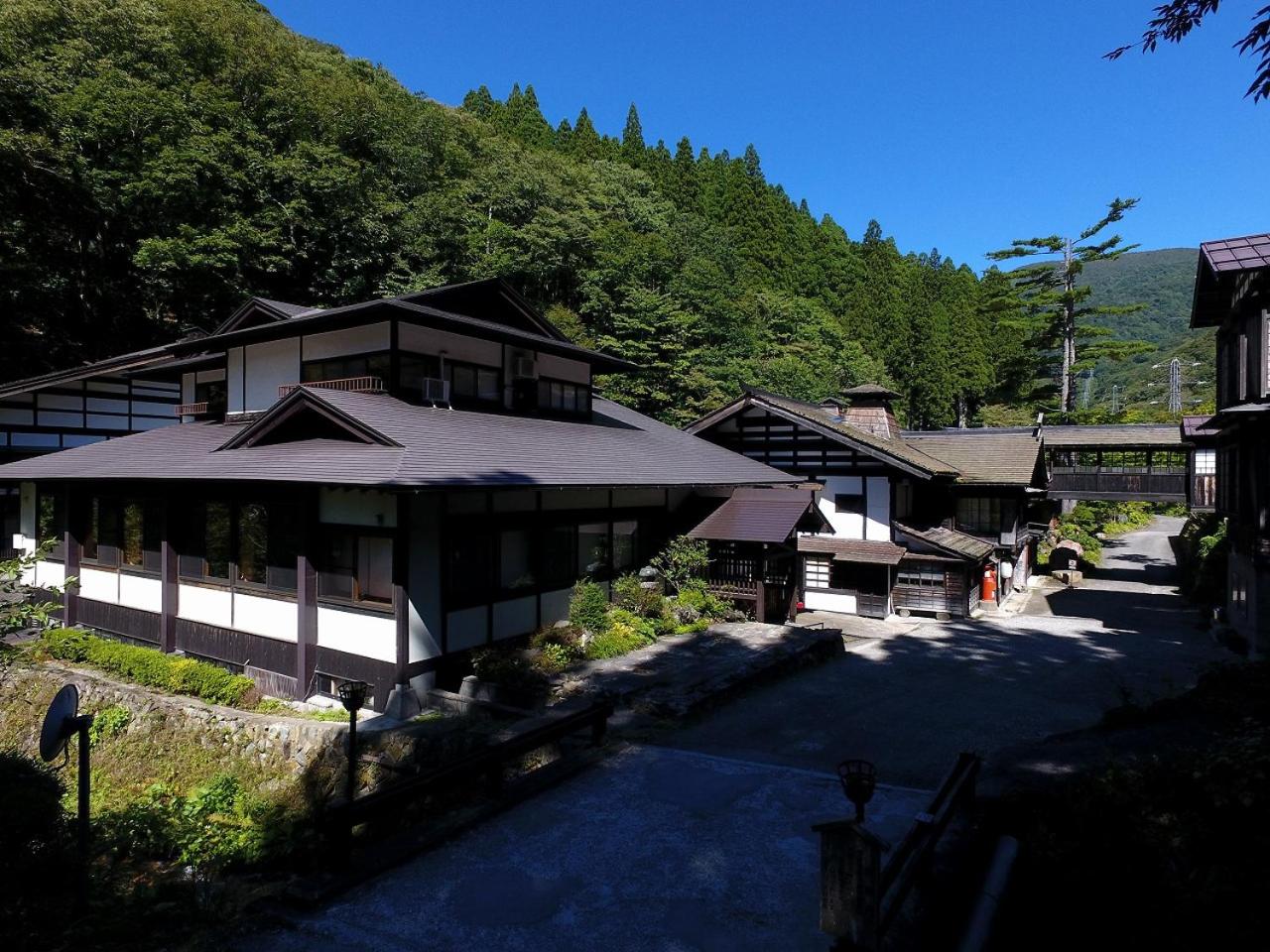 Houshi Onsen Chojukan