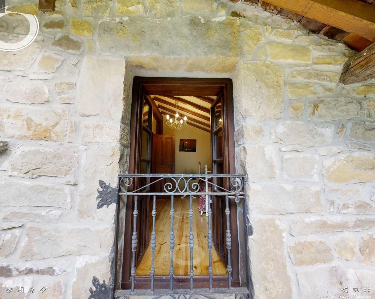 Photo 40