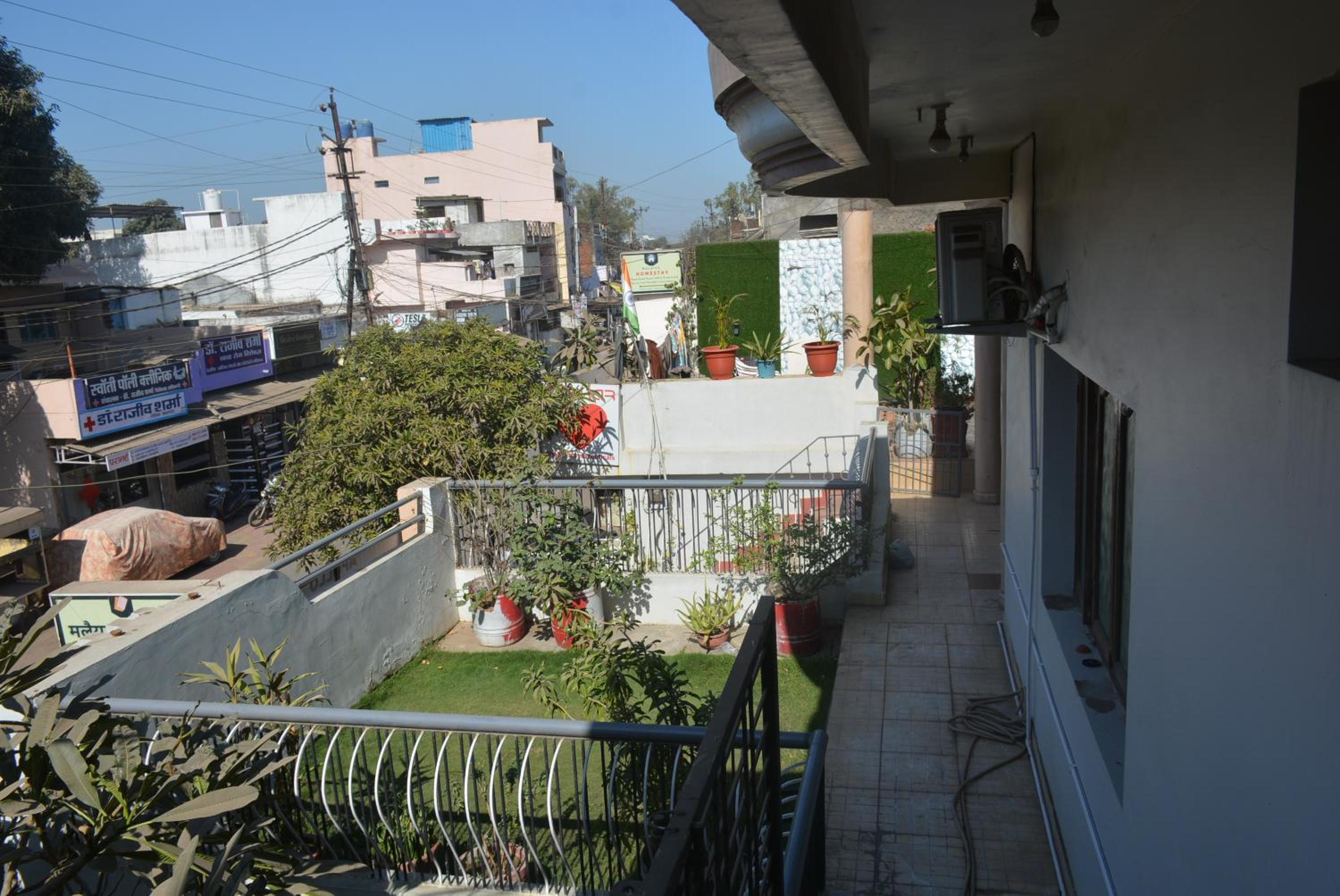 Blue Beds Homestay, Exotic 2BHK AC House