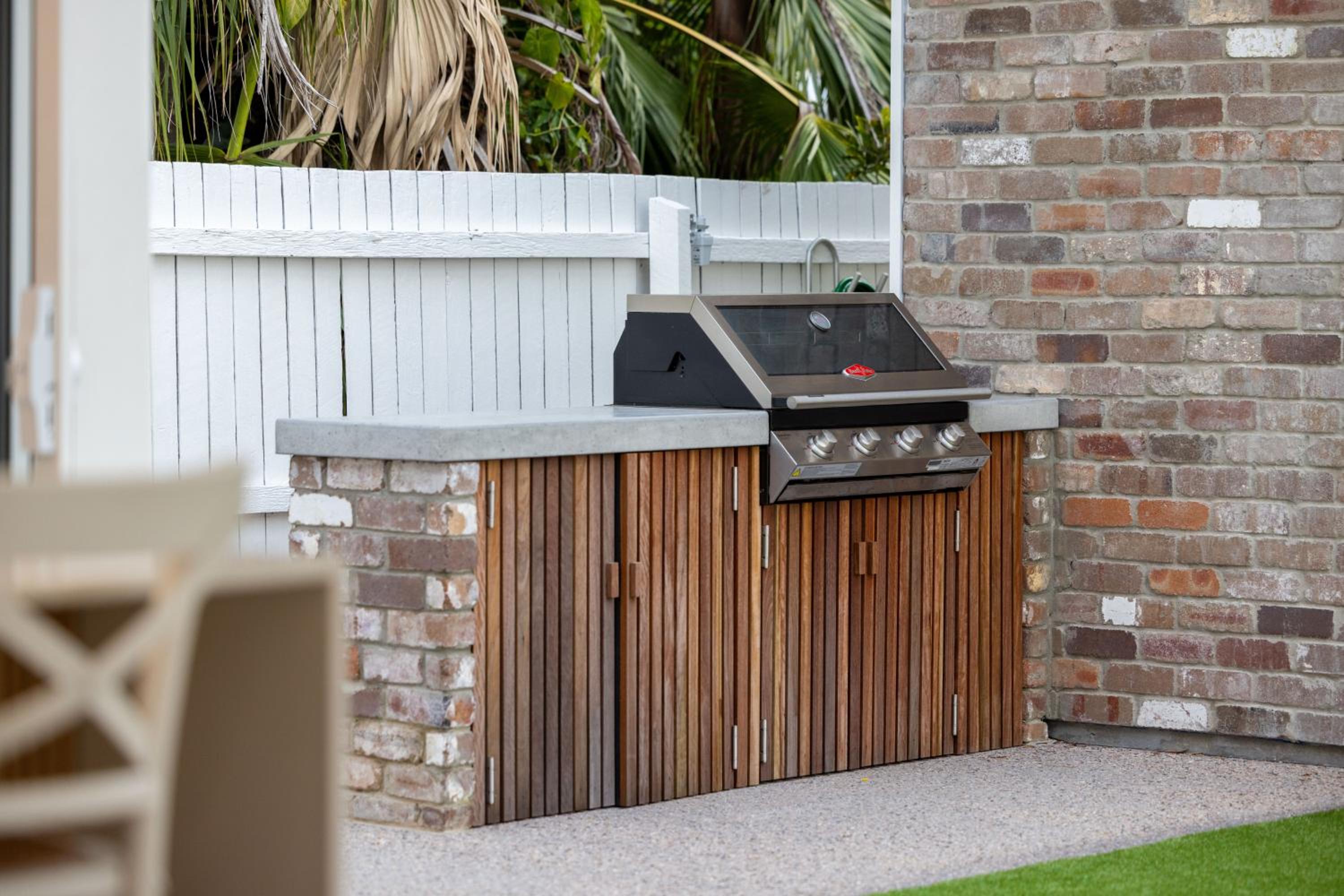Brand new coastal oasis - family & pet friendly.