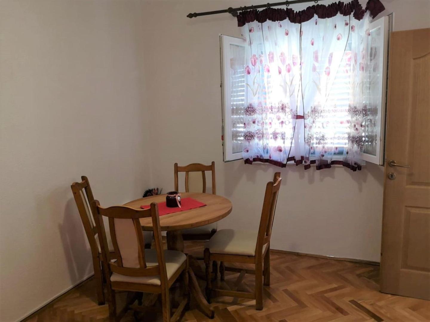 Apartment Lore