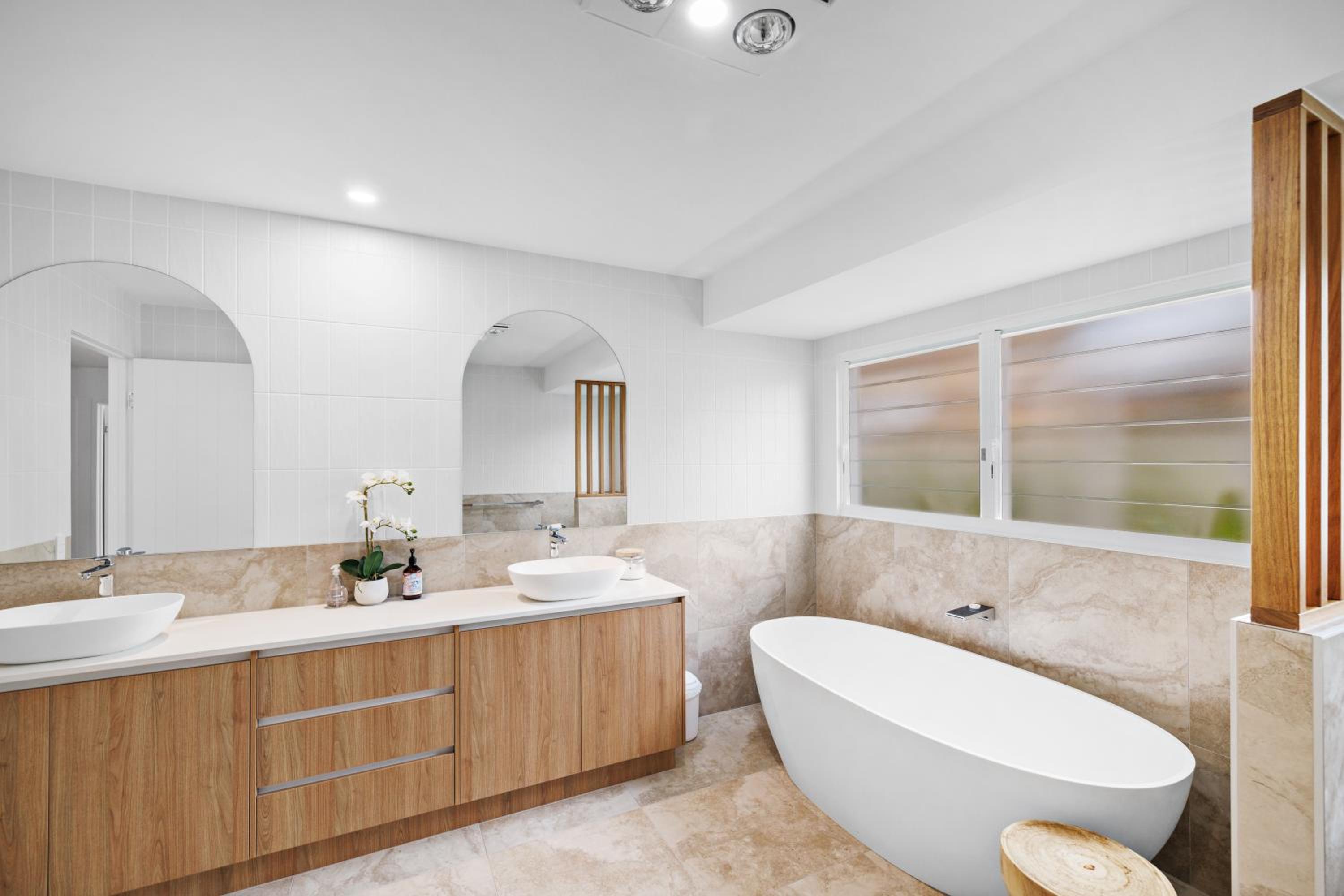 Brand new coastal oasis - family & pet friendly.