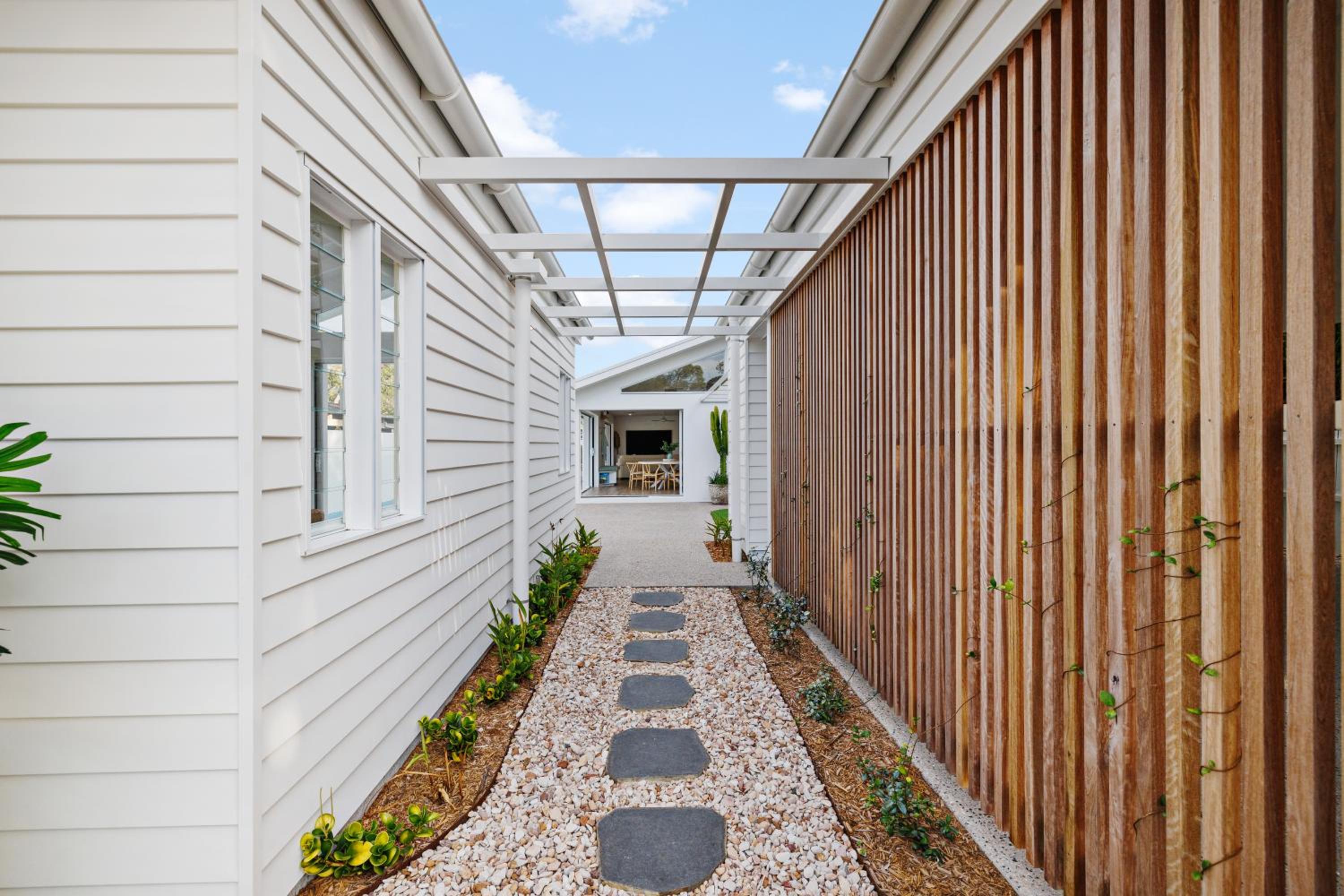 Brand new coastal oasis - family & pet friendly.