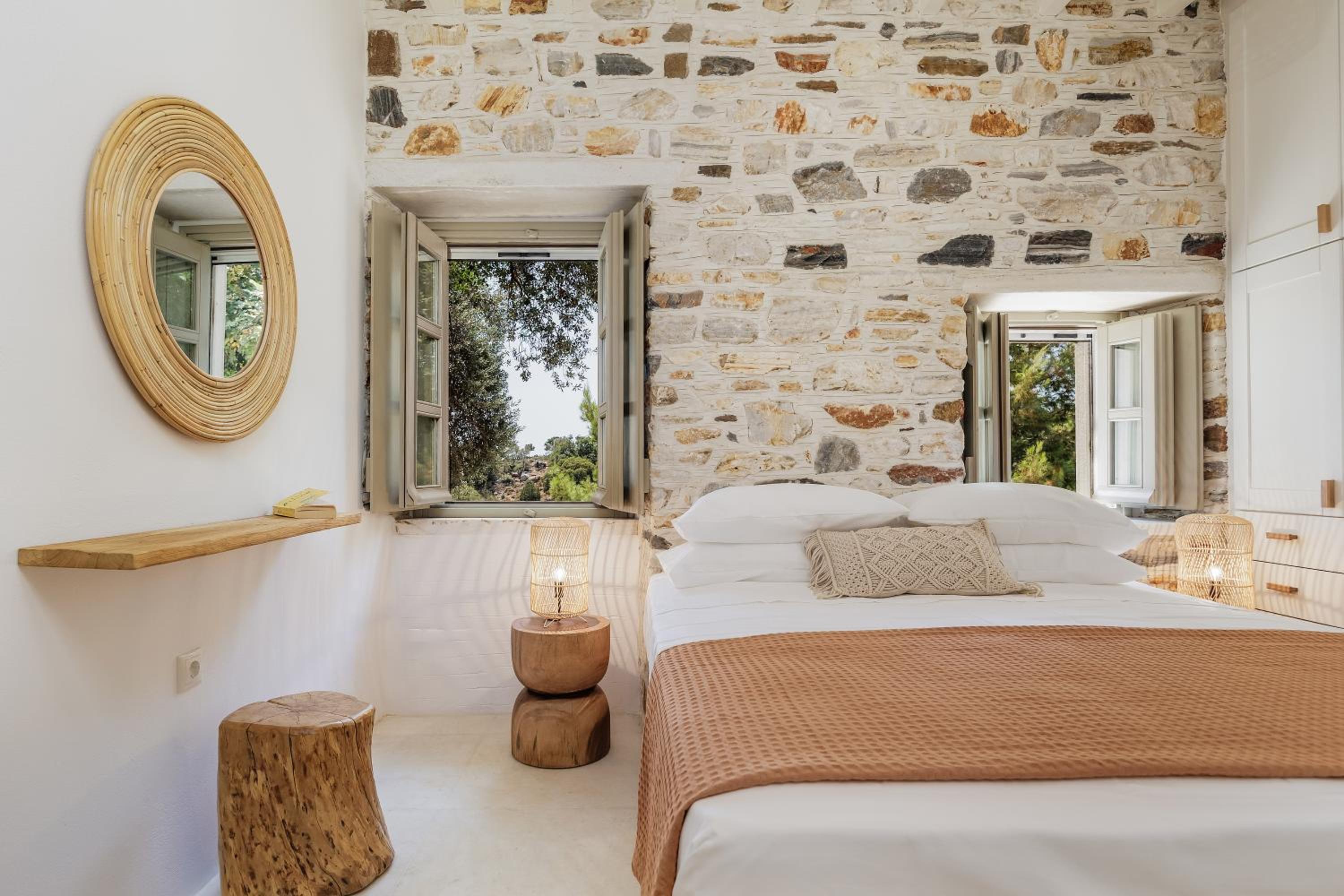Zos Suites