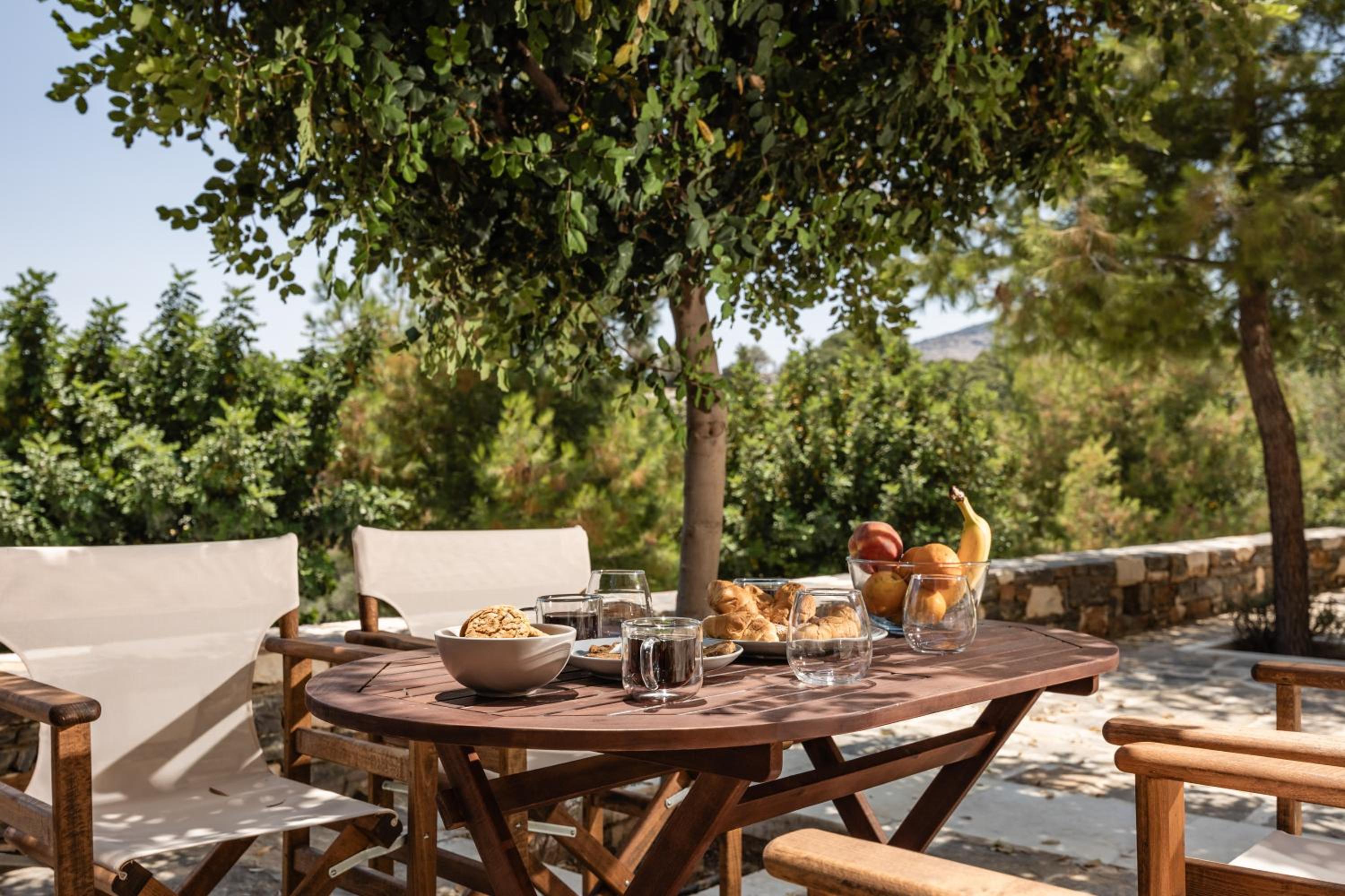 Zos Suites