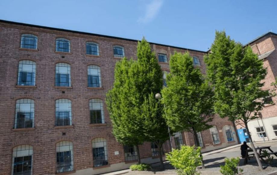 Ensuite Bedrooms with Shared Kitchen and Apartments at Simpsons Hall in Nottingham