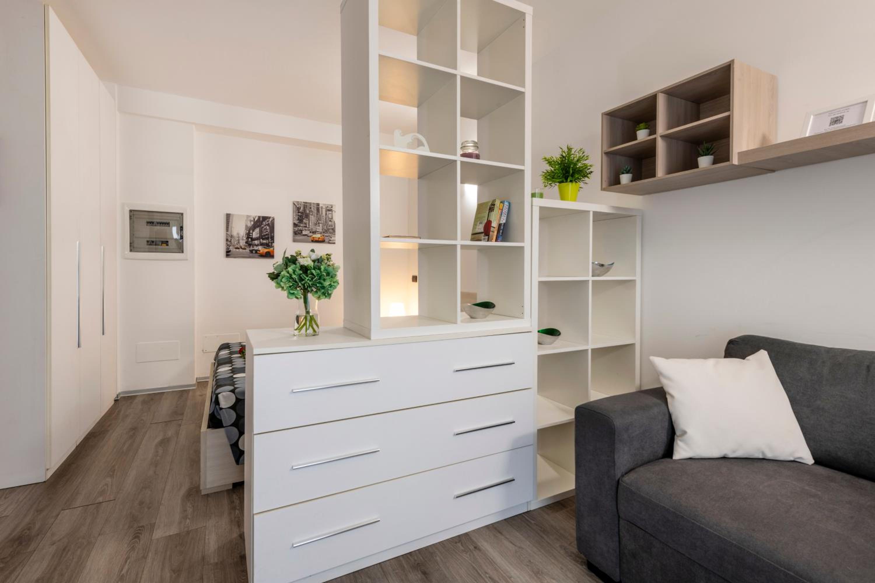 BnButler - Archimede 53 - Bright Studio