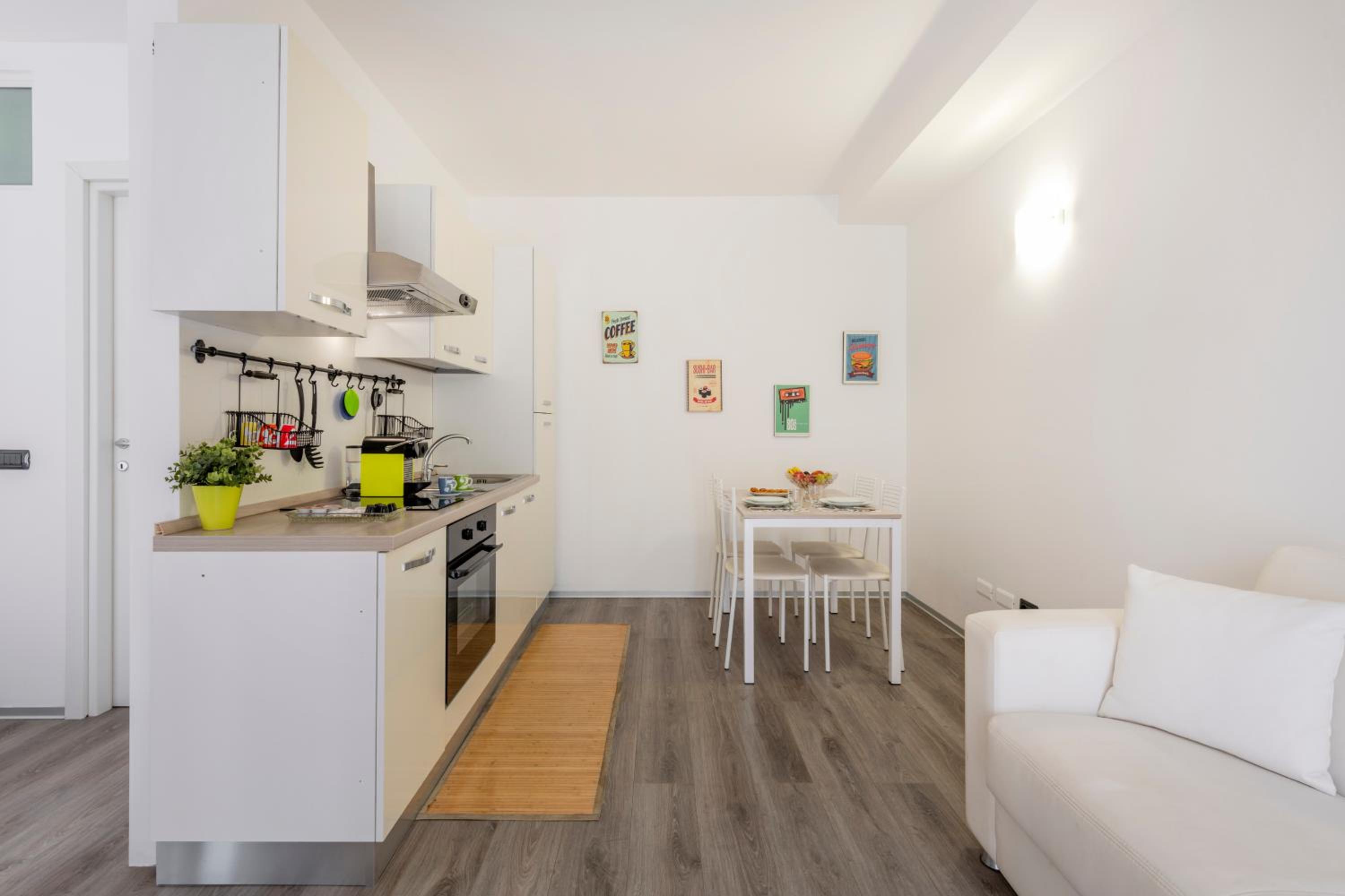 BnButler - Archimede 53 - Bright Studio