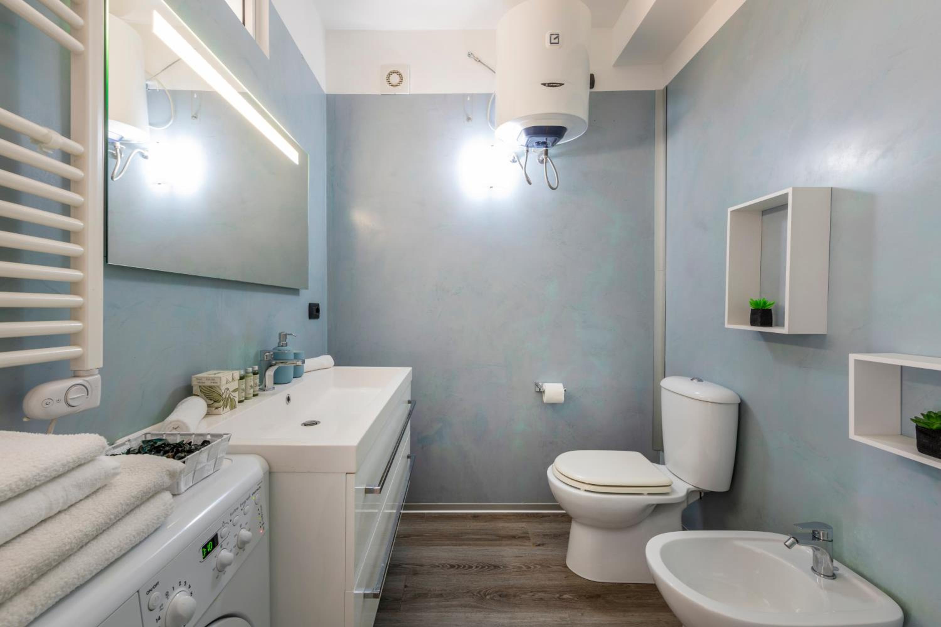 BnButler - Archimede 53 - Bright Studio