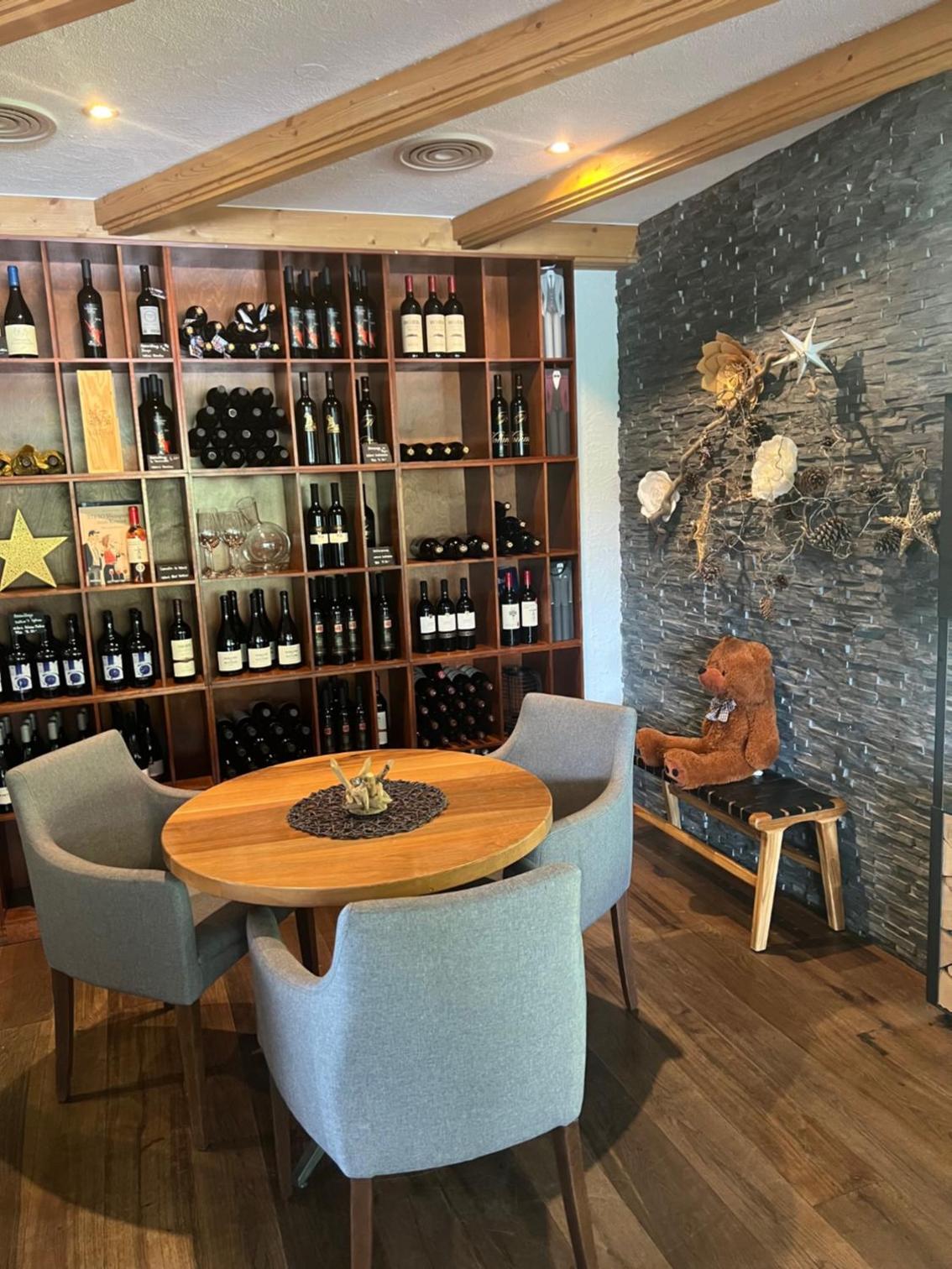 Hotel Alpina