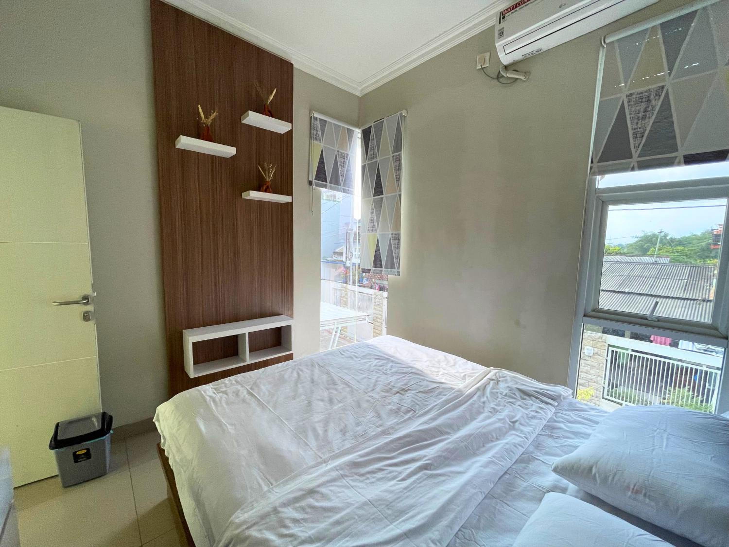 Sedjuk Malioboro Homestay Family Syariah