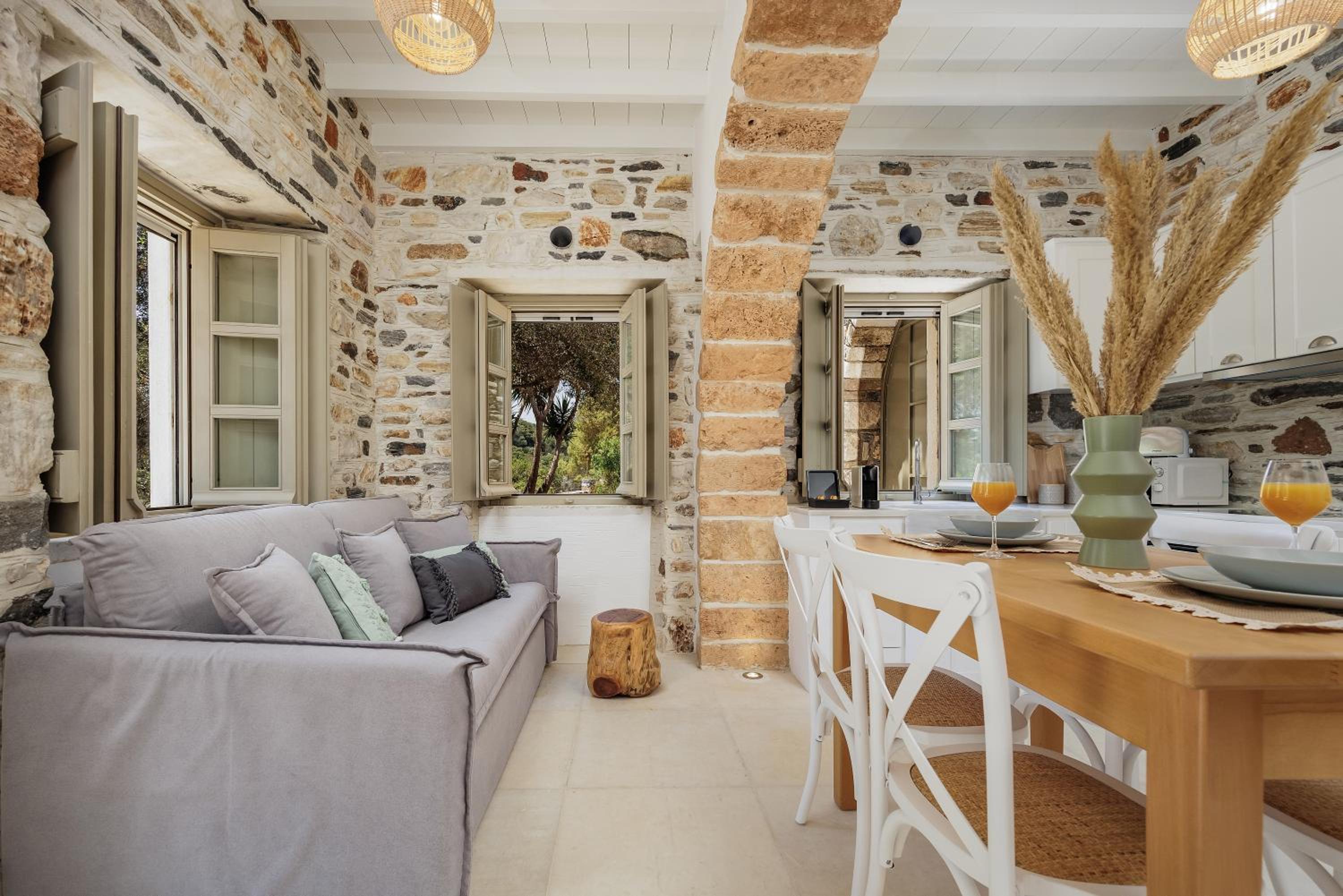 Zos Suites