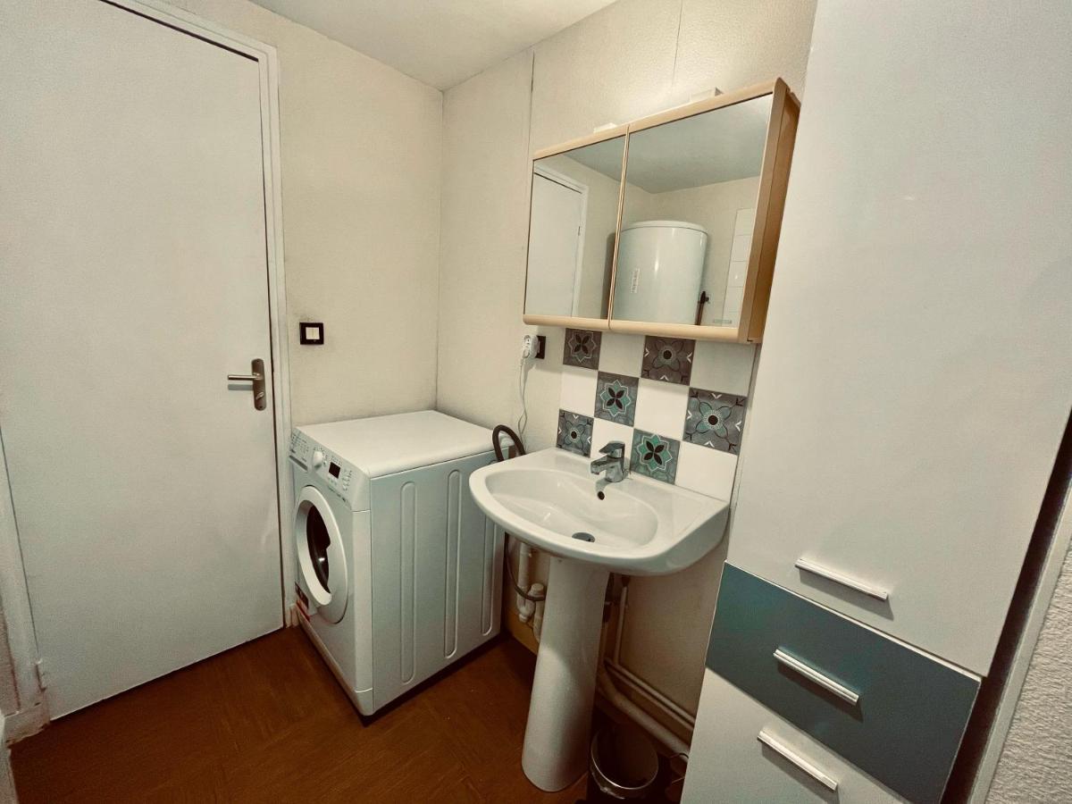 Studios au quartier pavillonnaire rue d Ambert