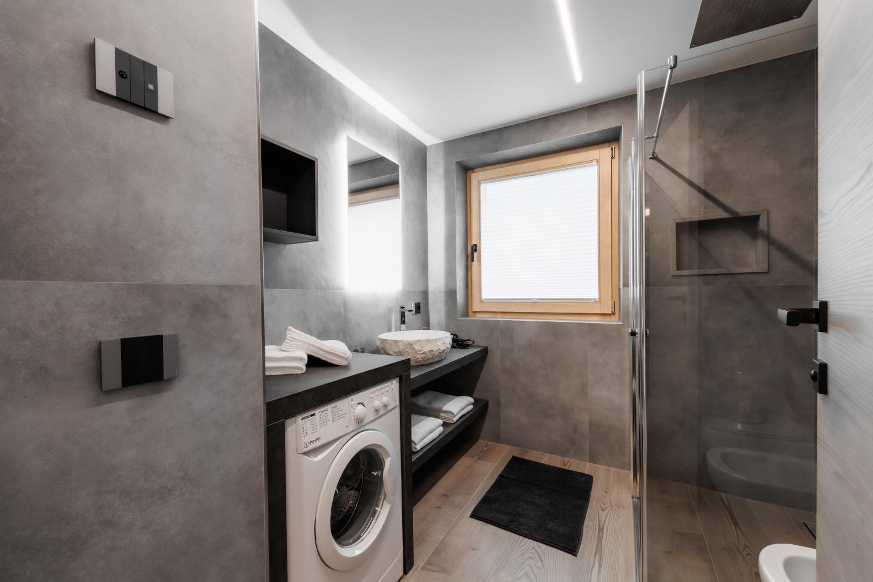 Photo 32