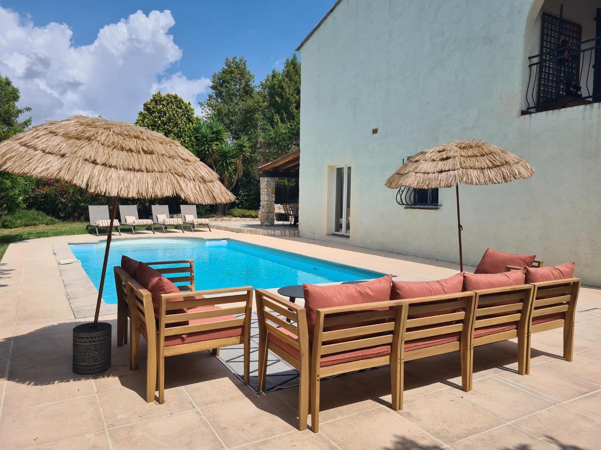 Villa Inti - piscine, jardin privé & barbecue