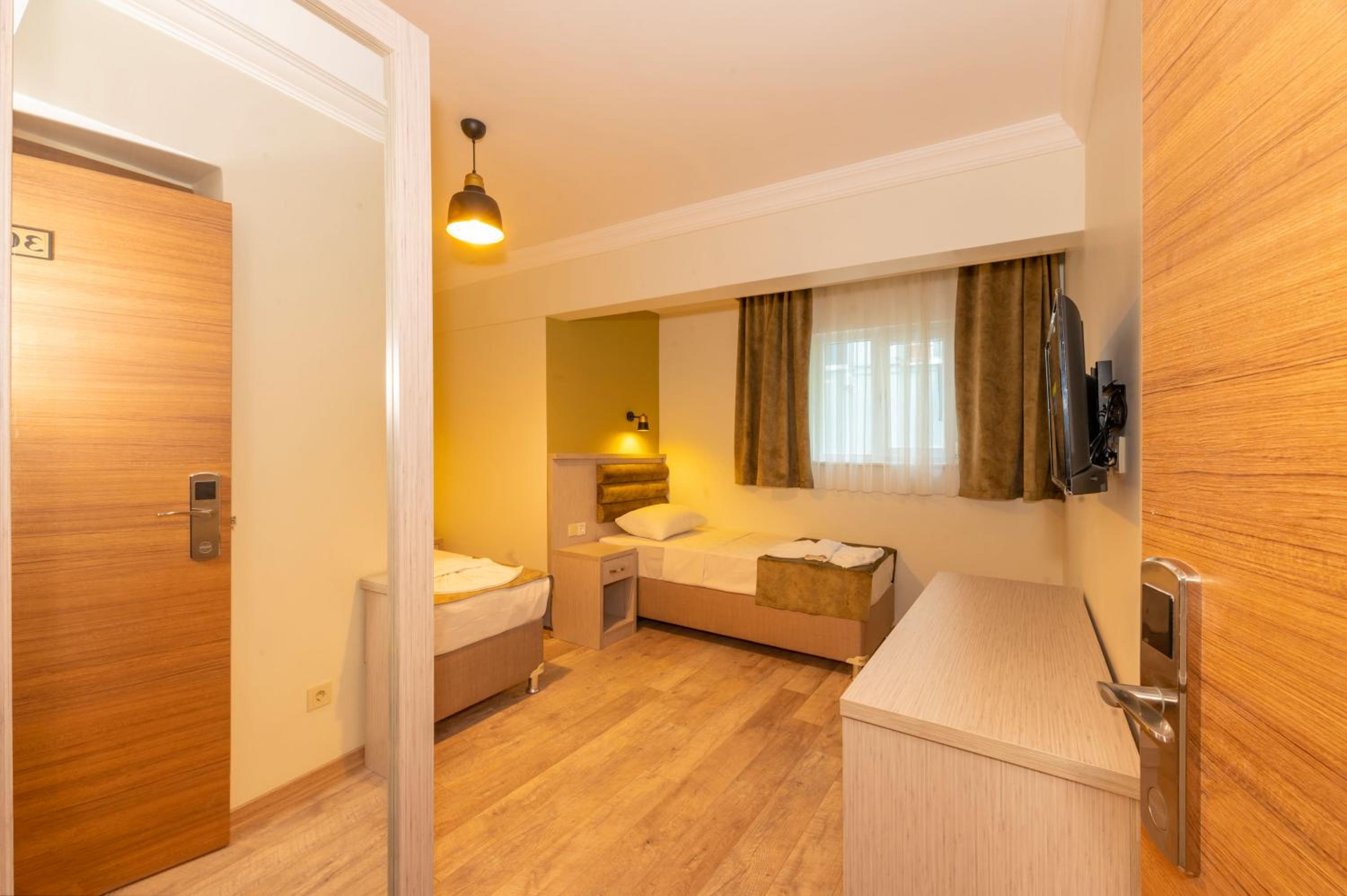 Bazaar Hotels Eski Şehir - Image 62