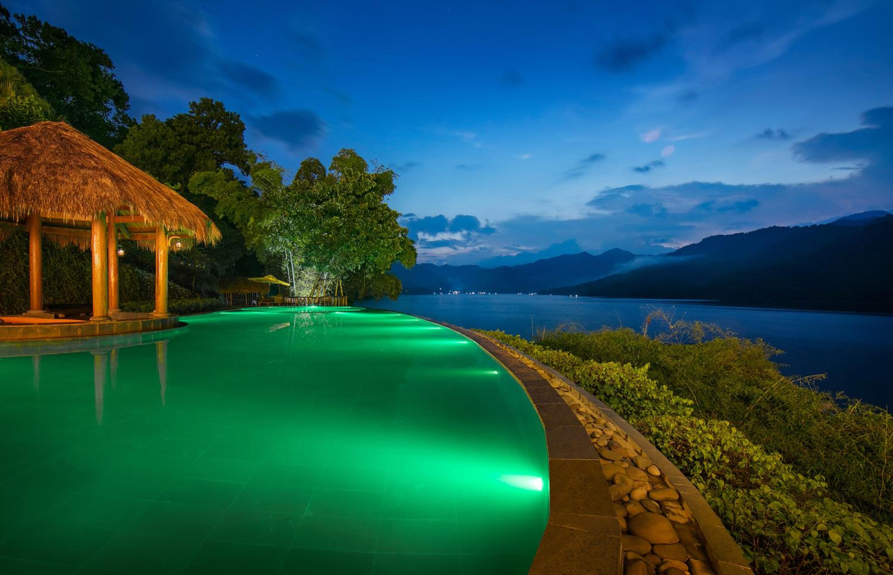 Mai Chau Hideaway Lake Resort