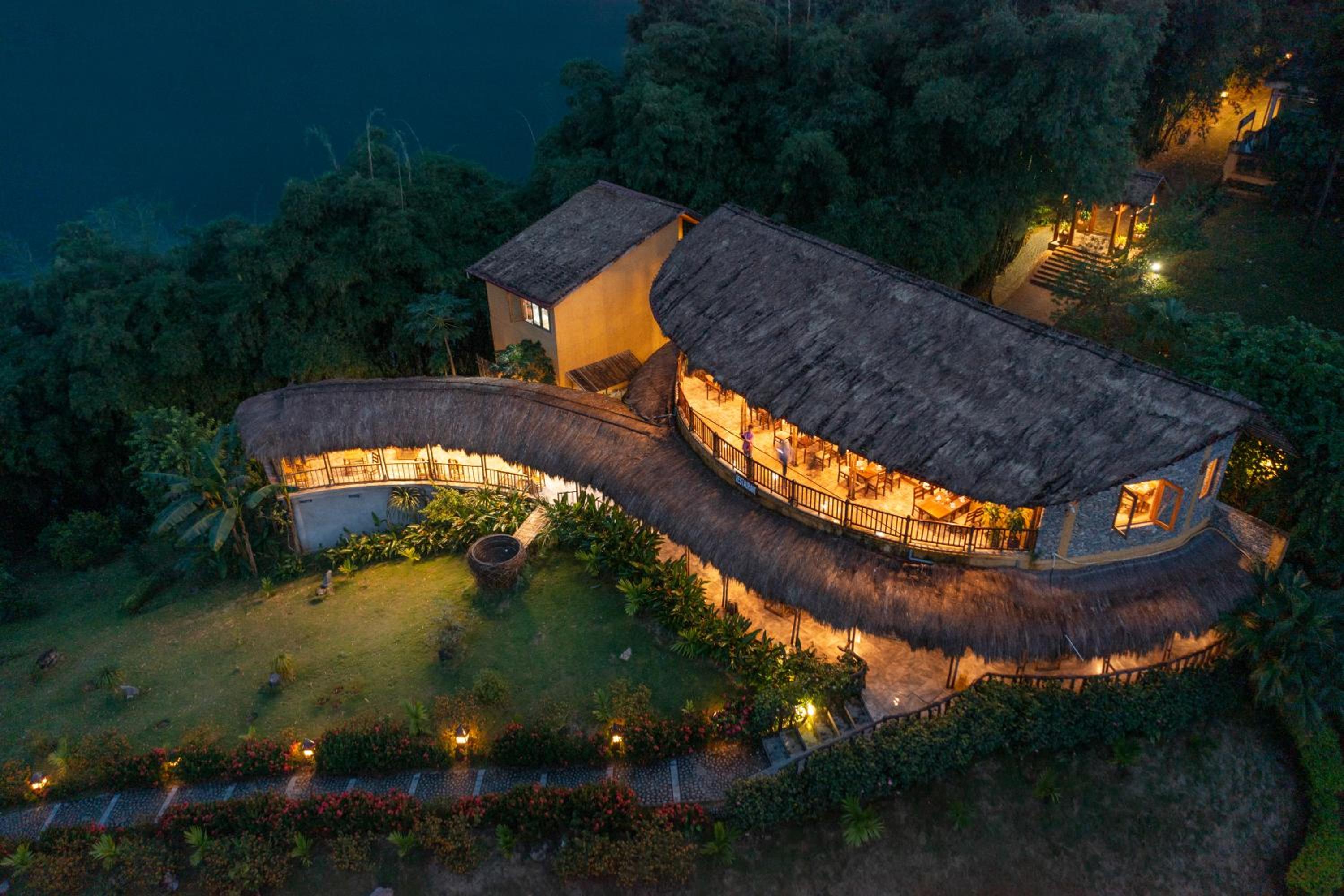 Mai Chau Hideaway Lake Resort