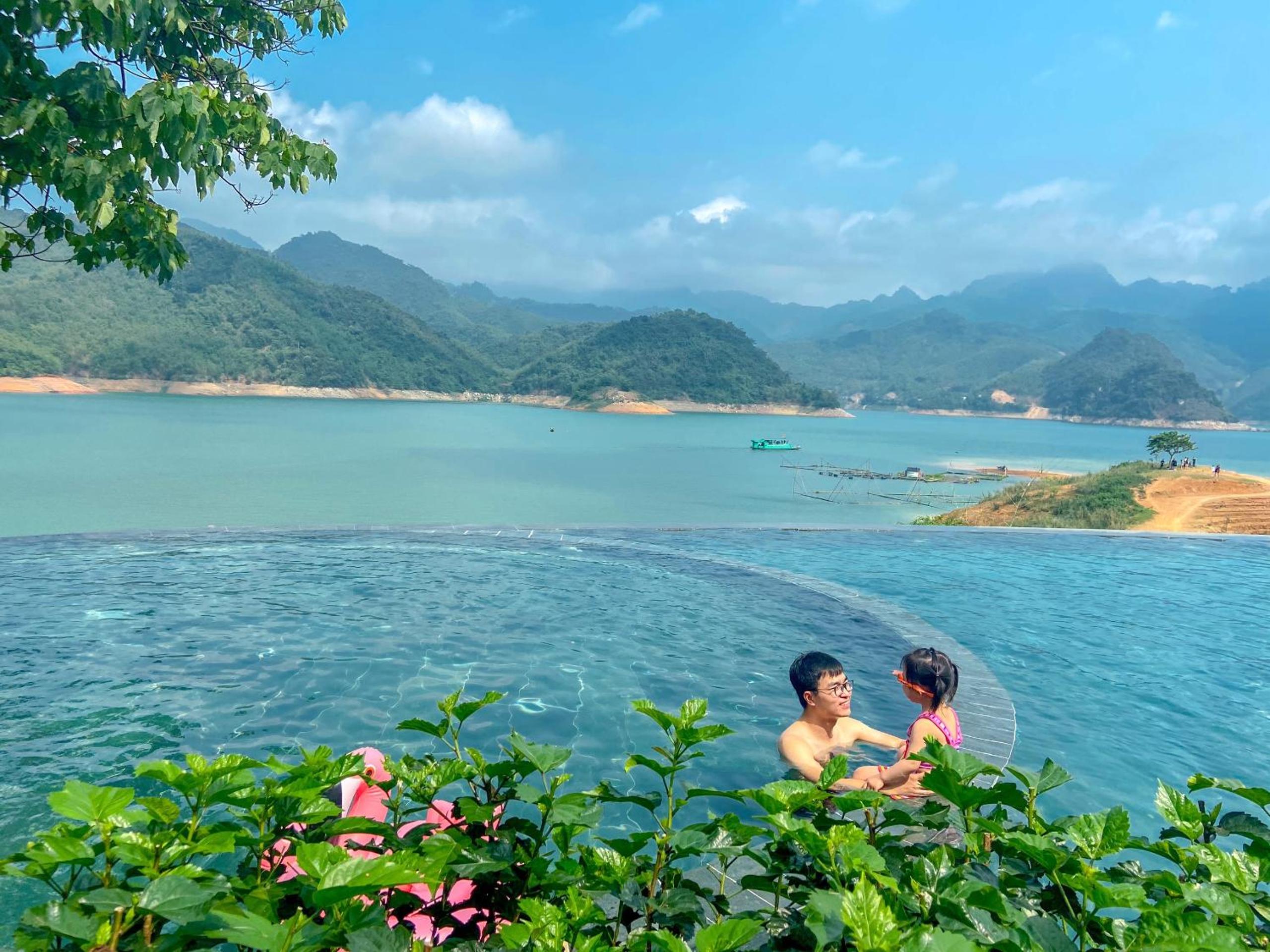 Mai Chau Hideaway Lake Resort