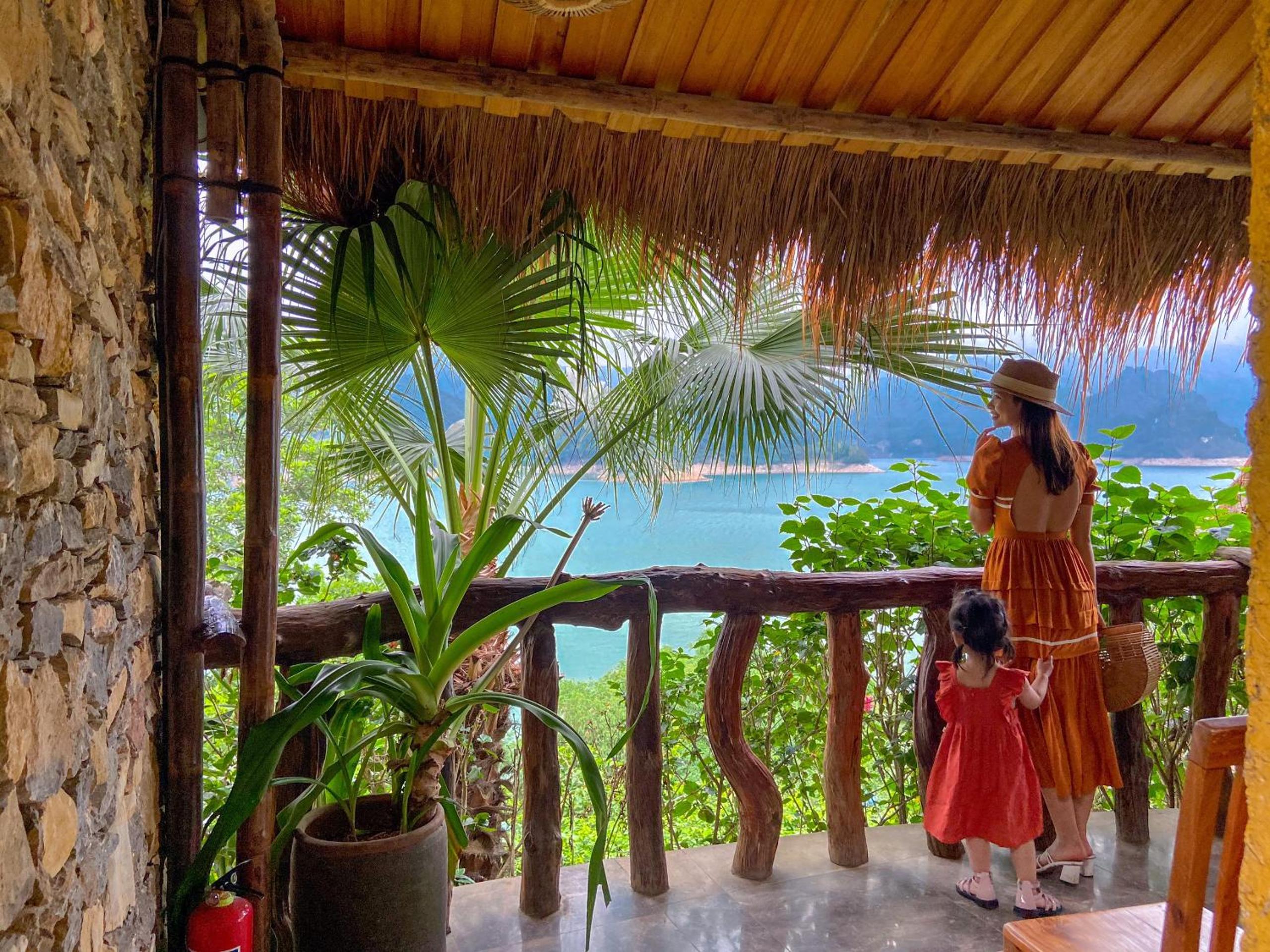 Mai Chau Hideaway Lake Resort