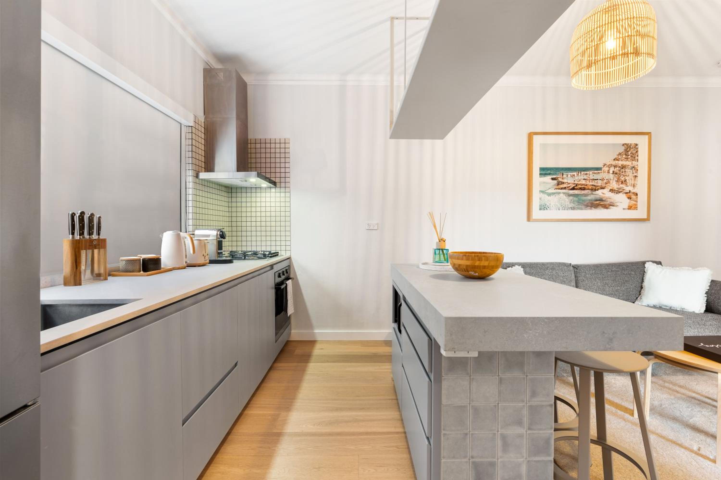 Luxe 2BR with Smart TV Steps from Bondi Beach