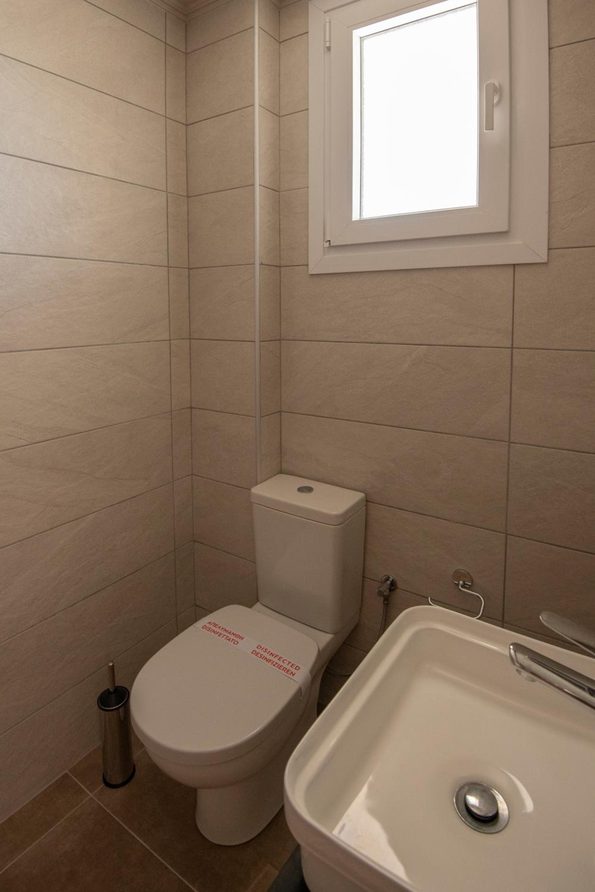 Apanemo Kourouta Luxury Double Room view 5