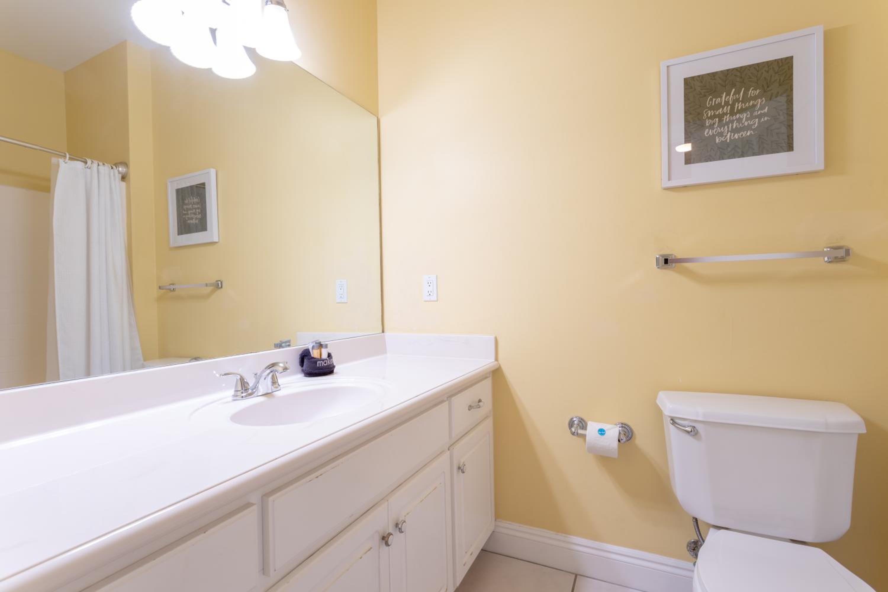 Across Street from Beach - Close to Pier Park - Sleeps 6! view 2