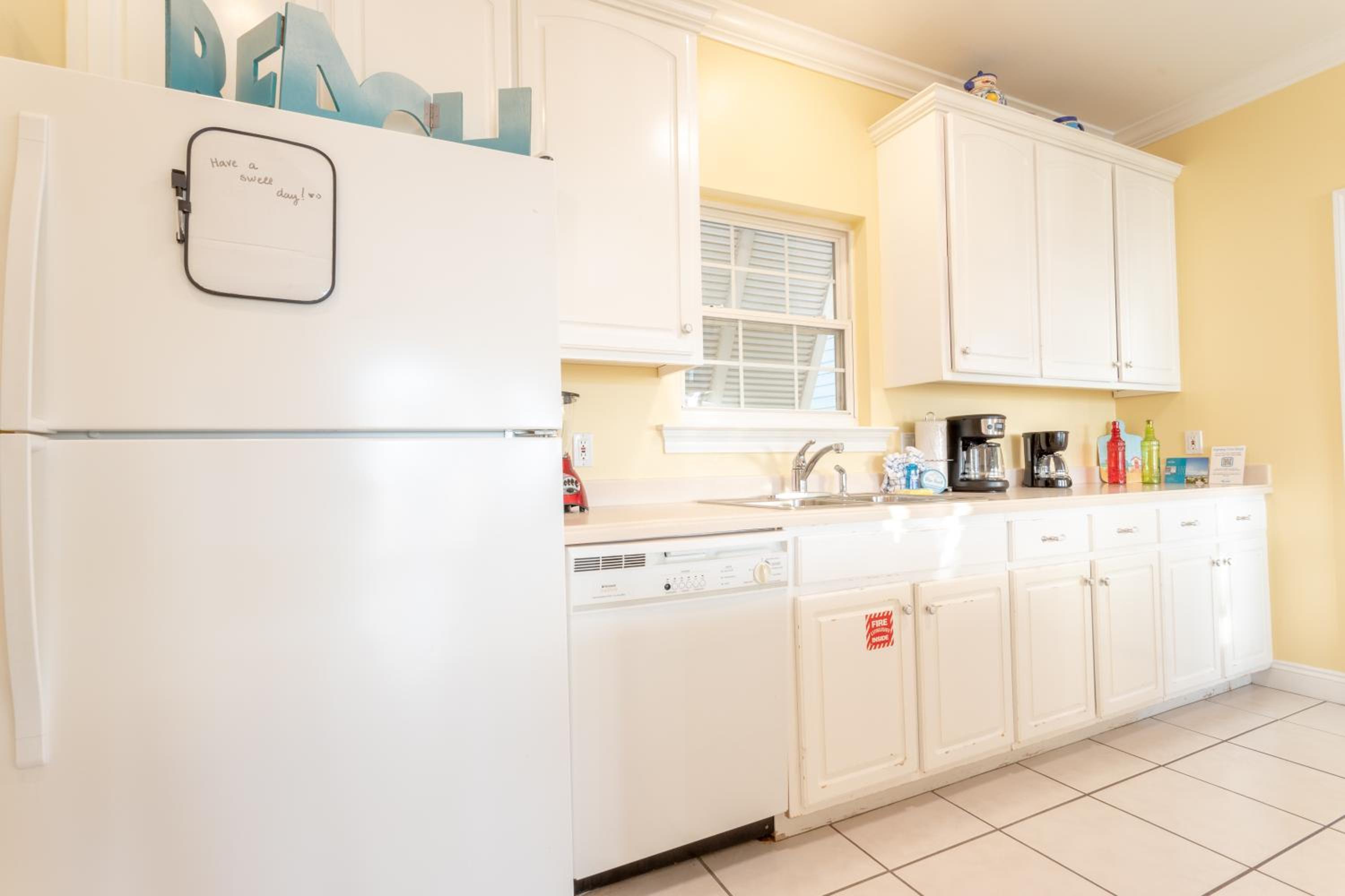 Across Street from Beach - Close to Pier Park - Sleeps 6! view 3