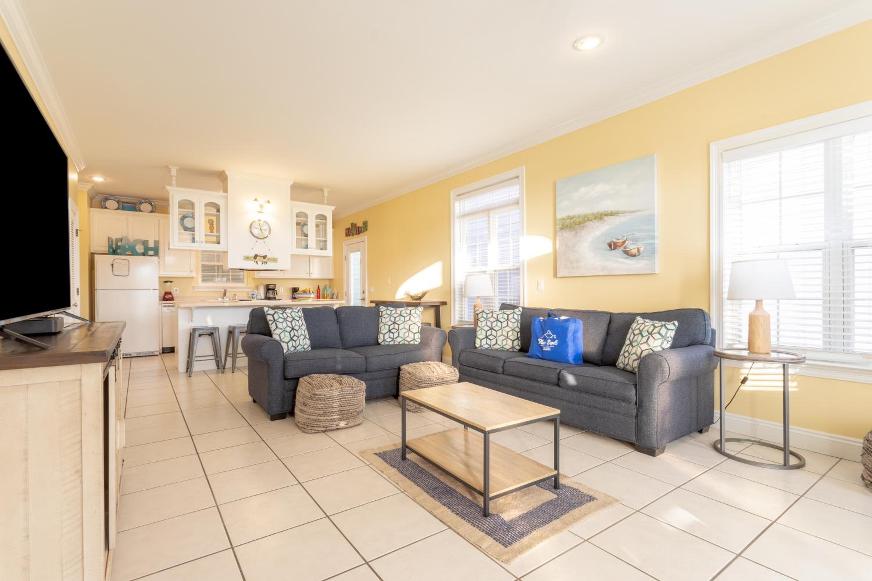 Across Street from Beach - Close to Pier Park - Sleeps 6! view 5