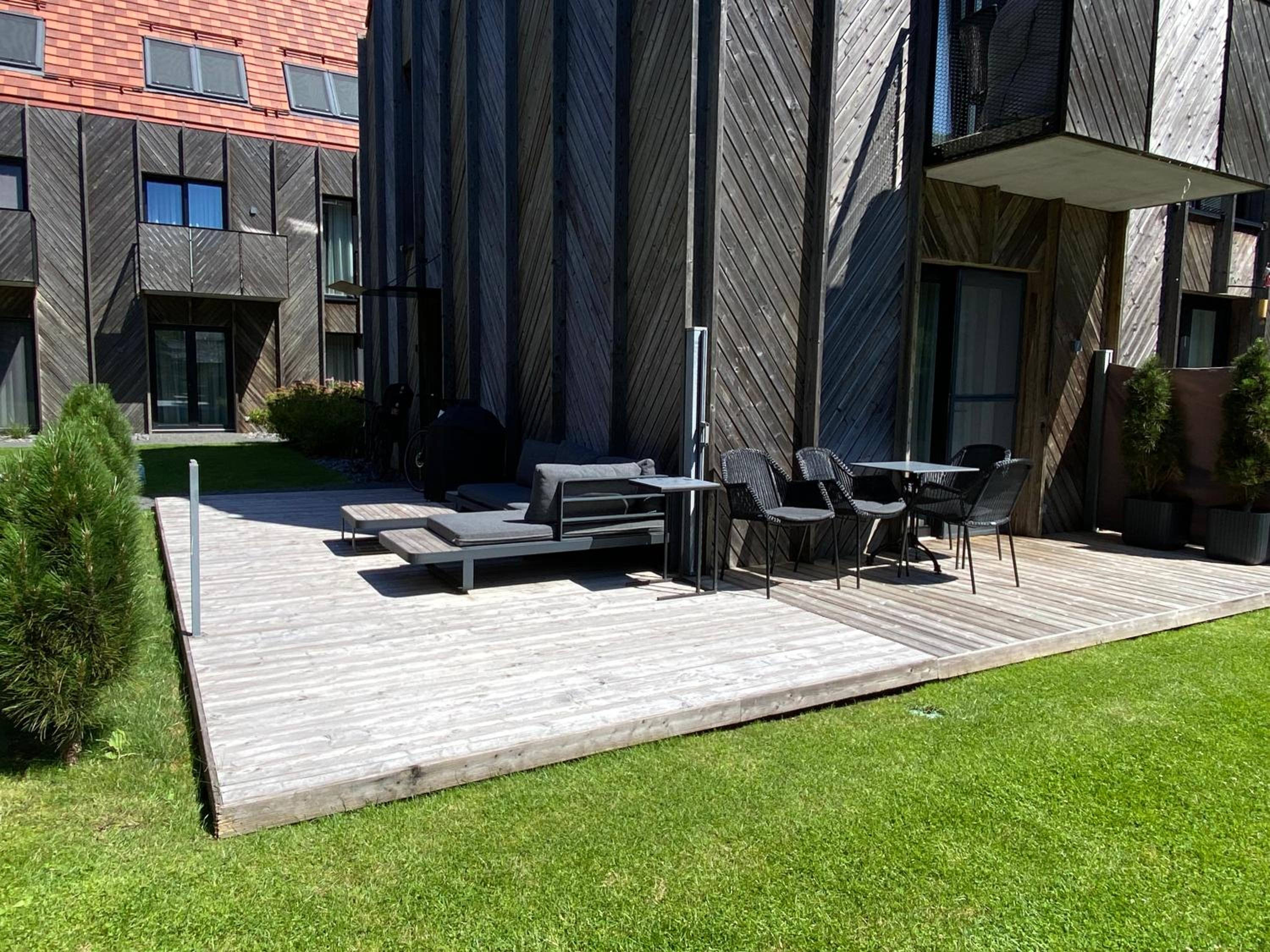 Pervalka Apartaments With Large Terrace