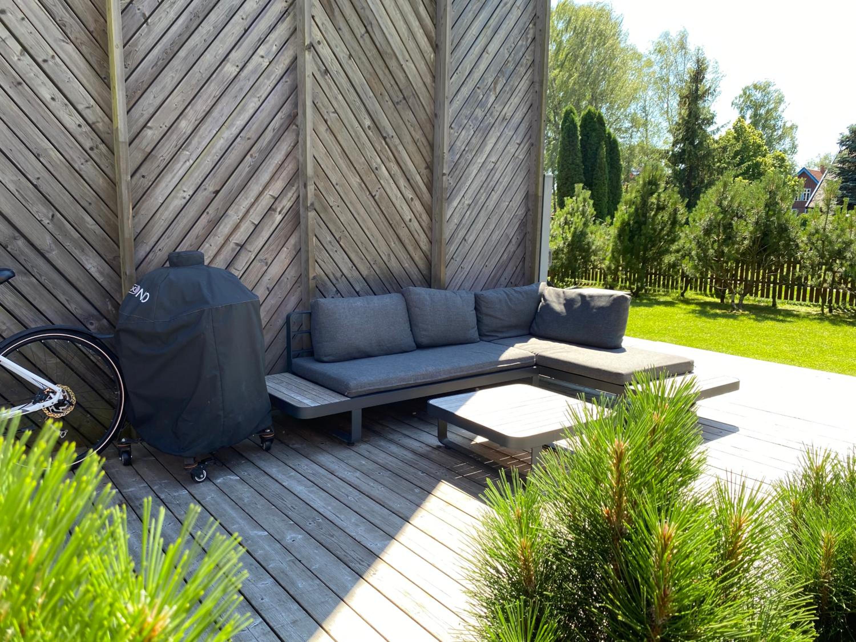 Pervalka Apartaments With Large Terrace