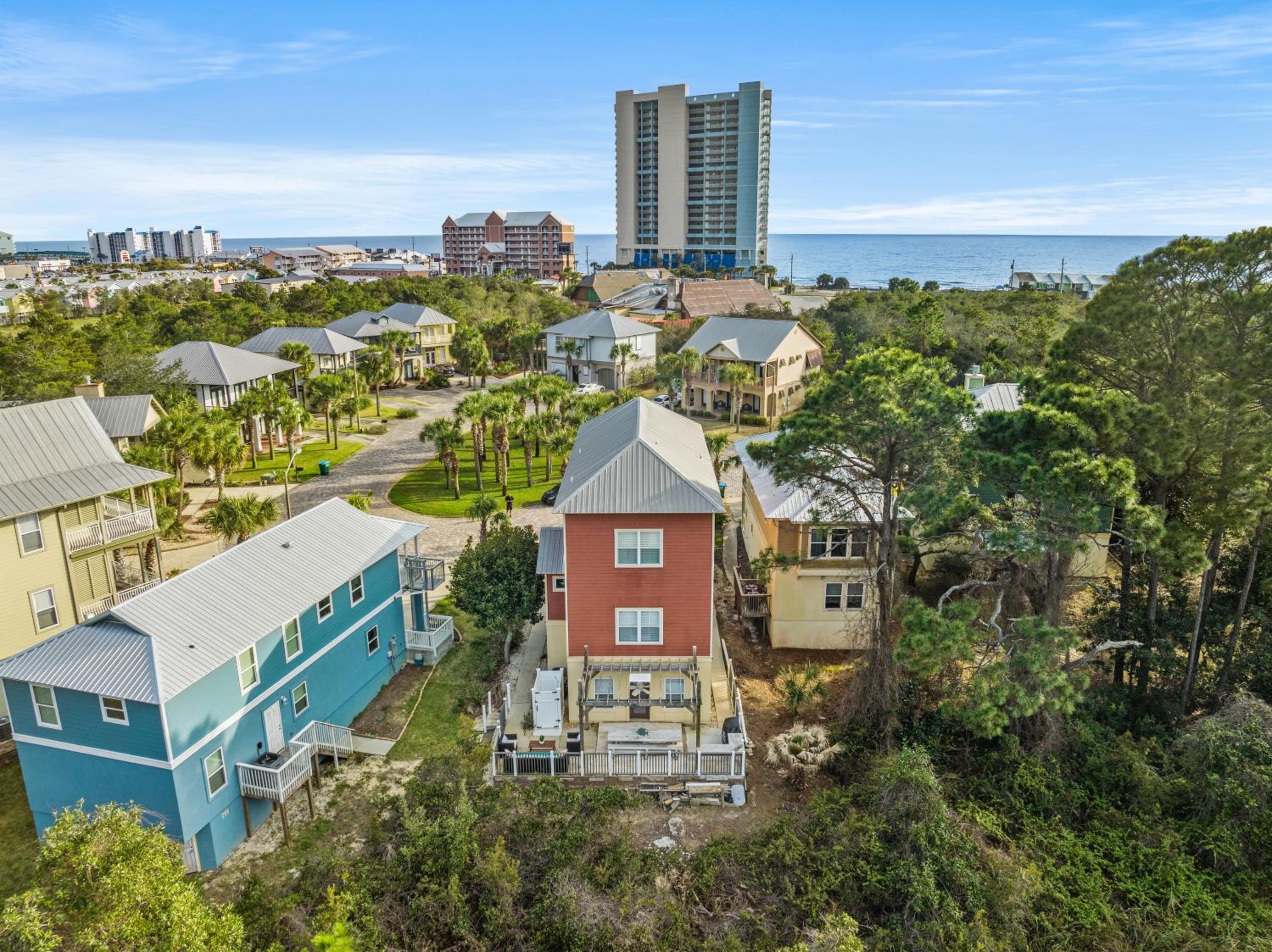 Algun Dia - Plush Family-Friendly Home - A Block from Beach view 4
