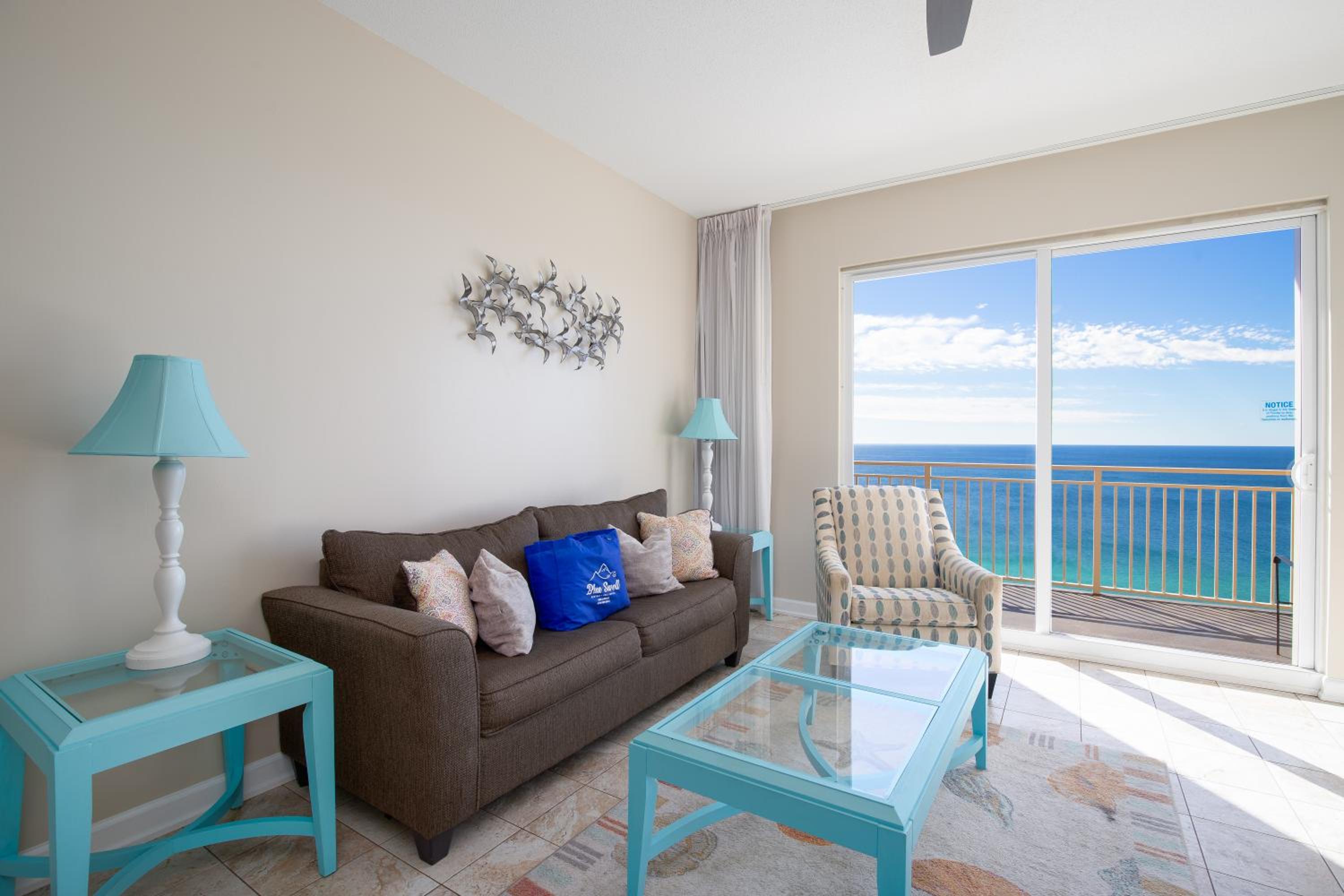 Penthouse! Beautiful Views! Newly Remodeled and Listed! view 3
