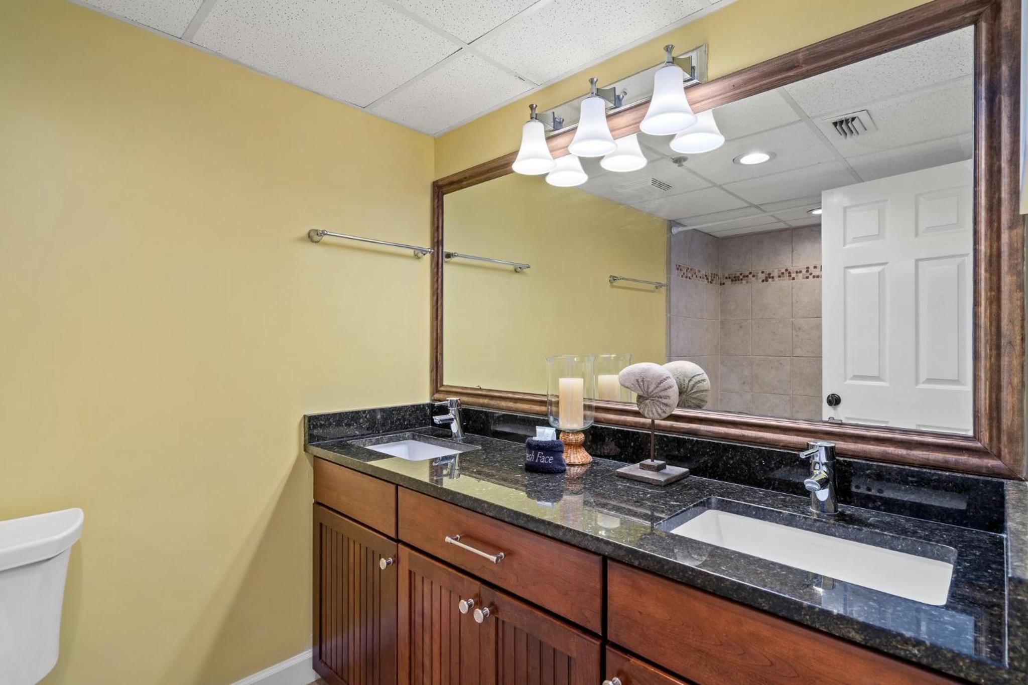 Beautiful Long Beach Condo unit 1-1206! TWO Gulf Masters! view 4