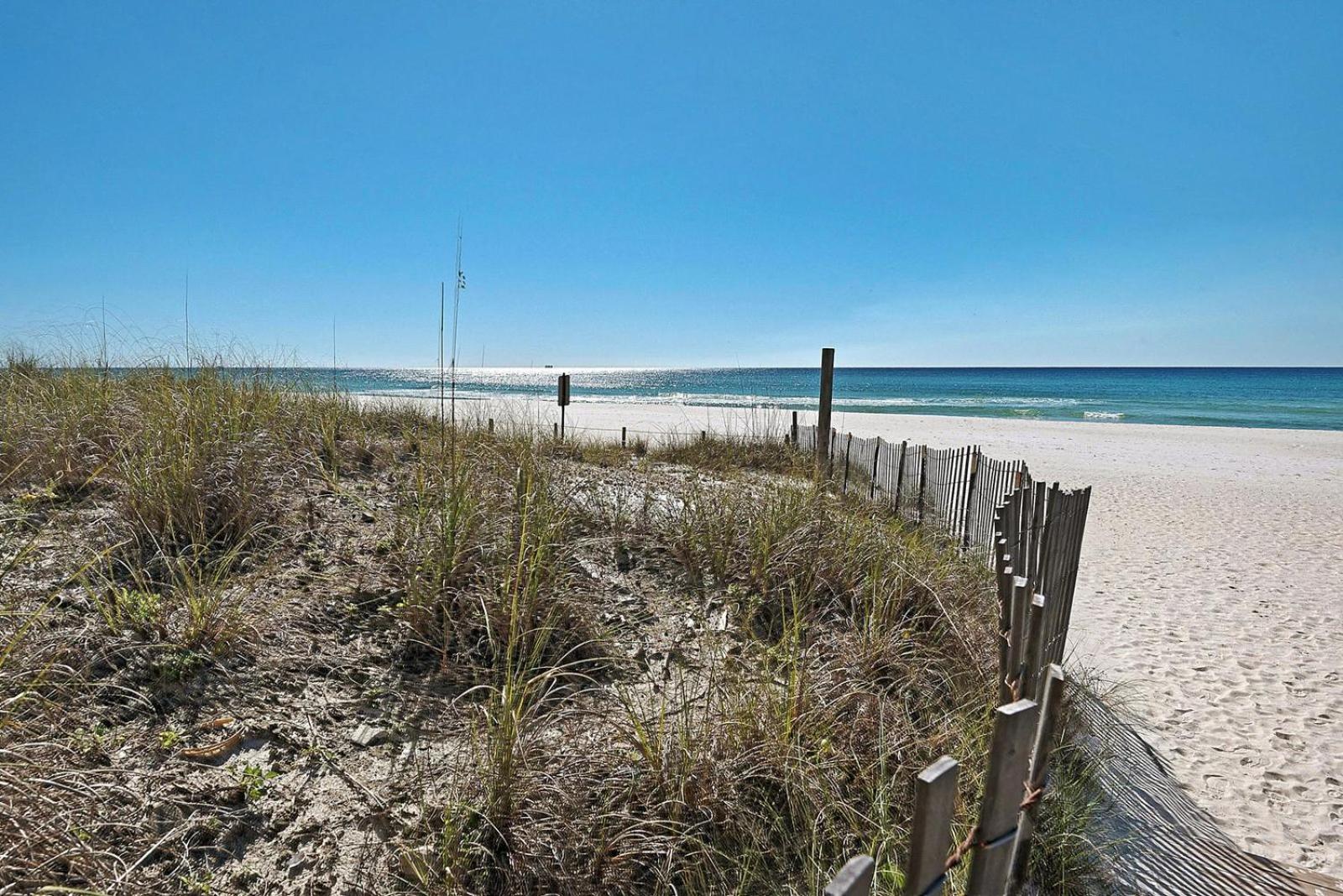 Beautiful Ocean Views! 2-Bedroom, 2-Bathroom! Resort Pools! view 3