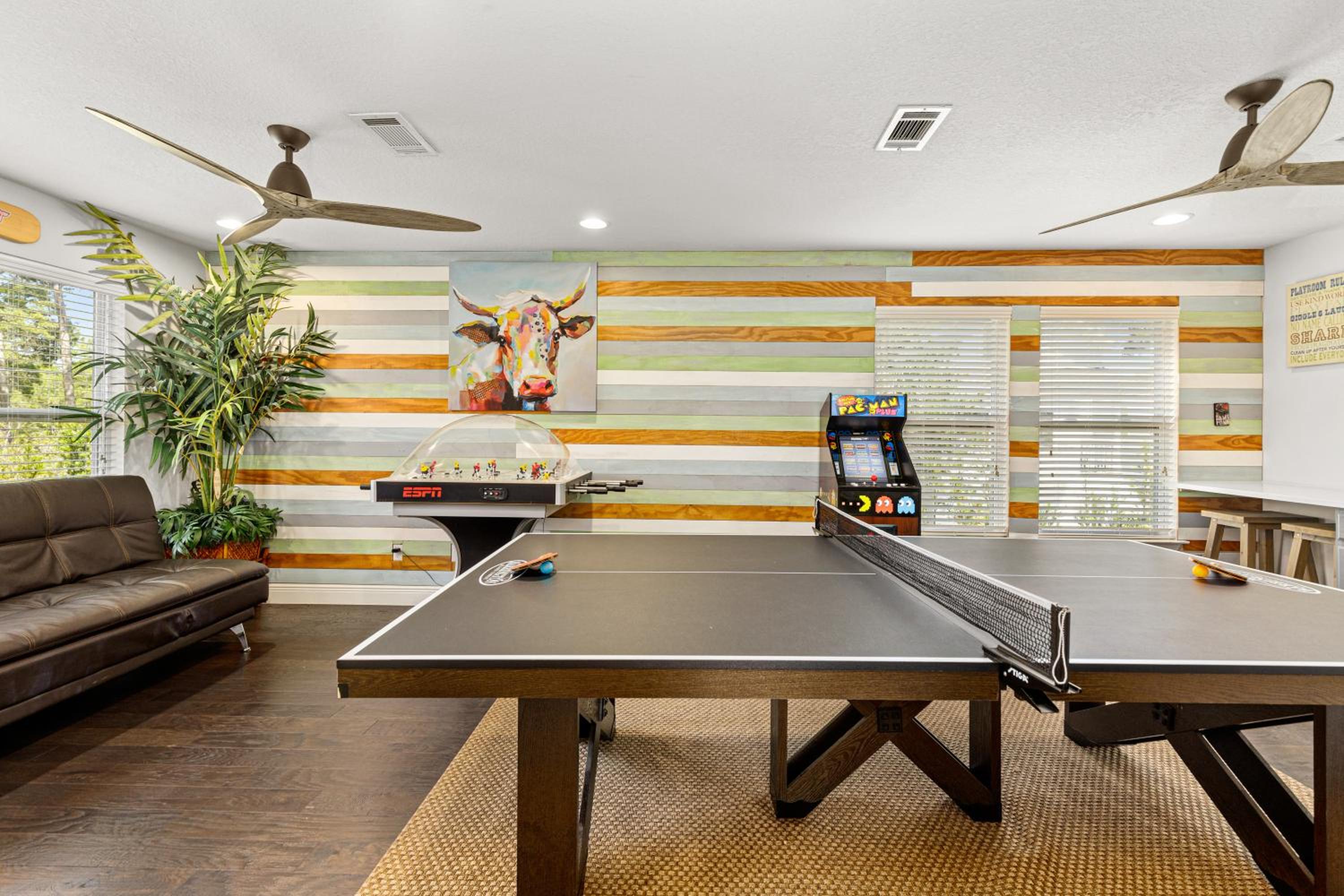 The FUN Orange home in a Great Location with bonus GAME room view 4