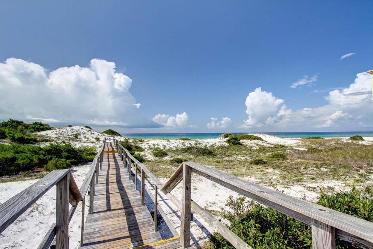 Four C's Retreat - Lavish Home with Private Boardwalk Access to the Beach view 3