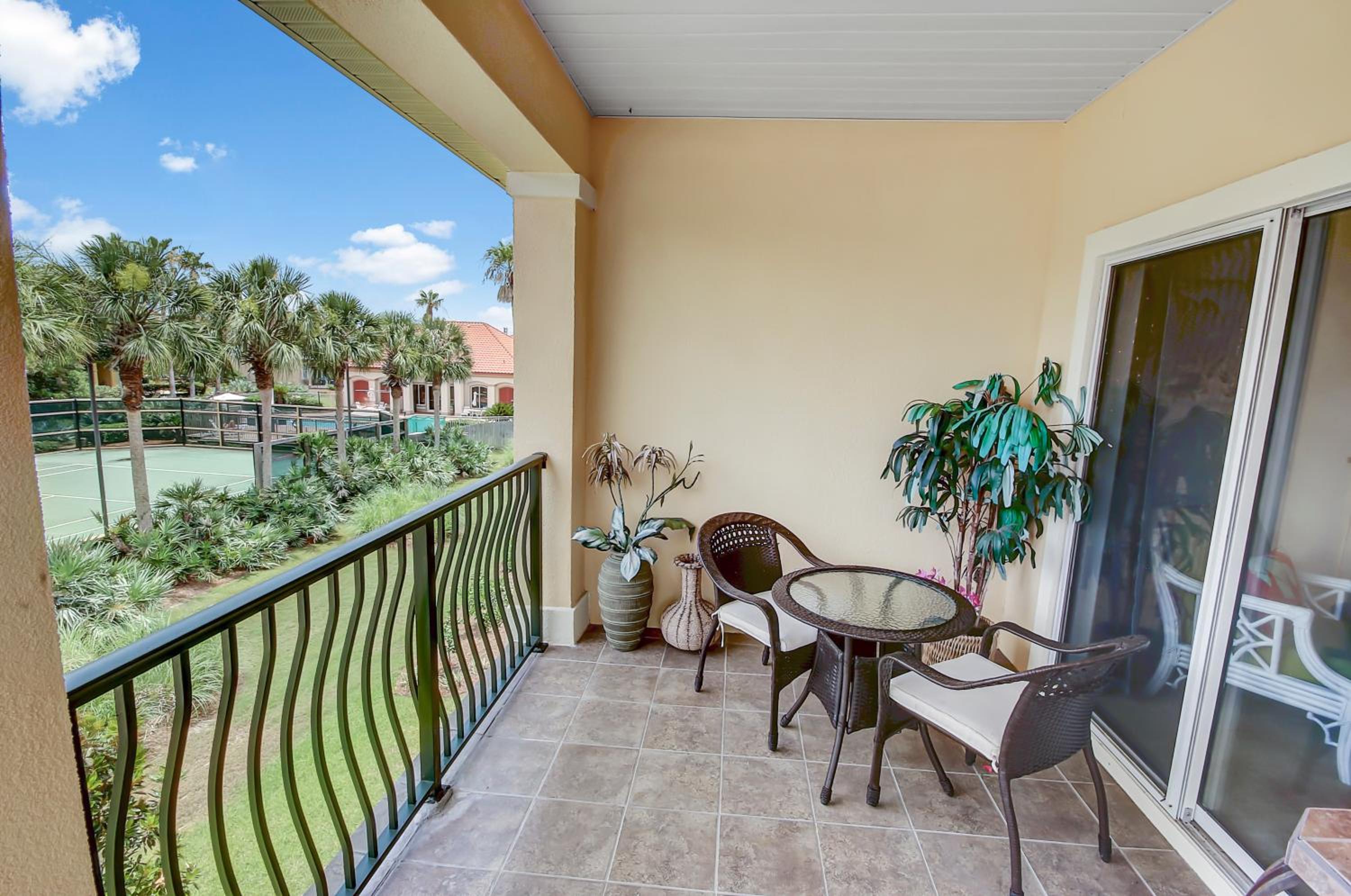 136 La Valencia Cir - At Peace view 4