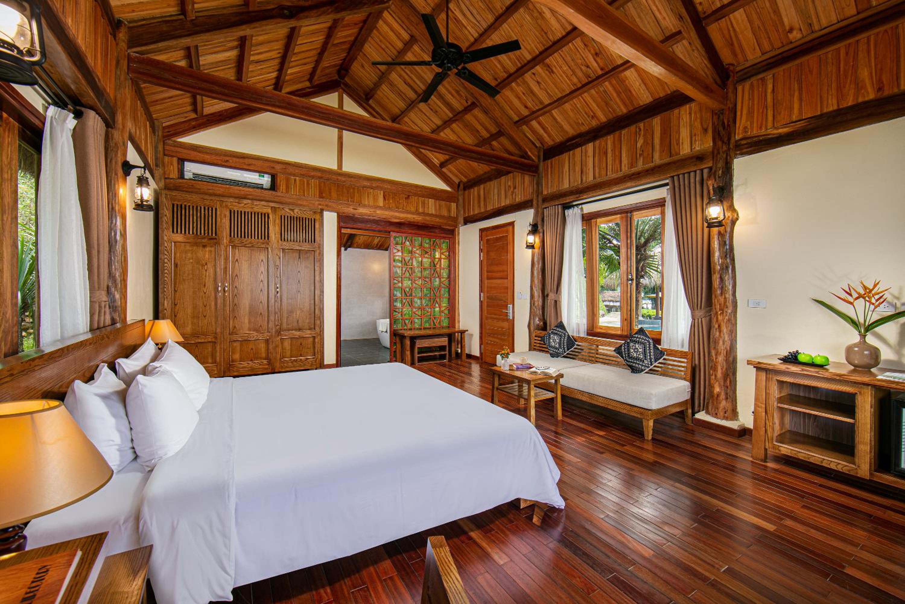 Mai Chau Hideaway Lake Resort