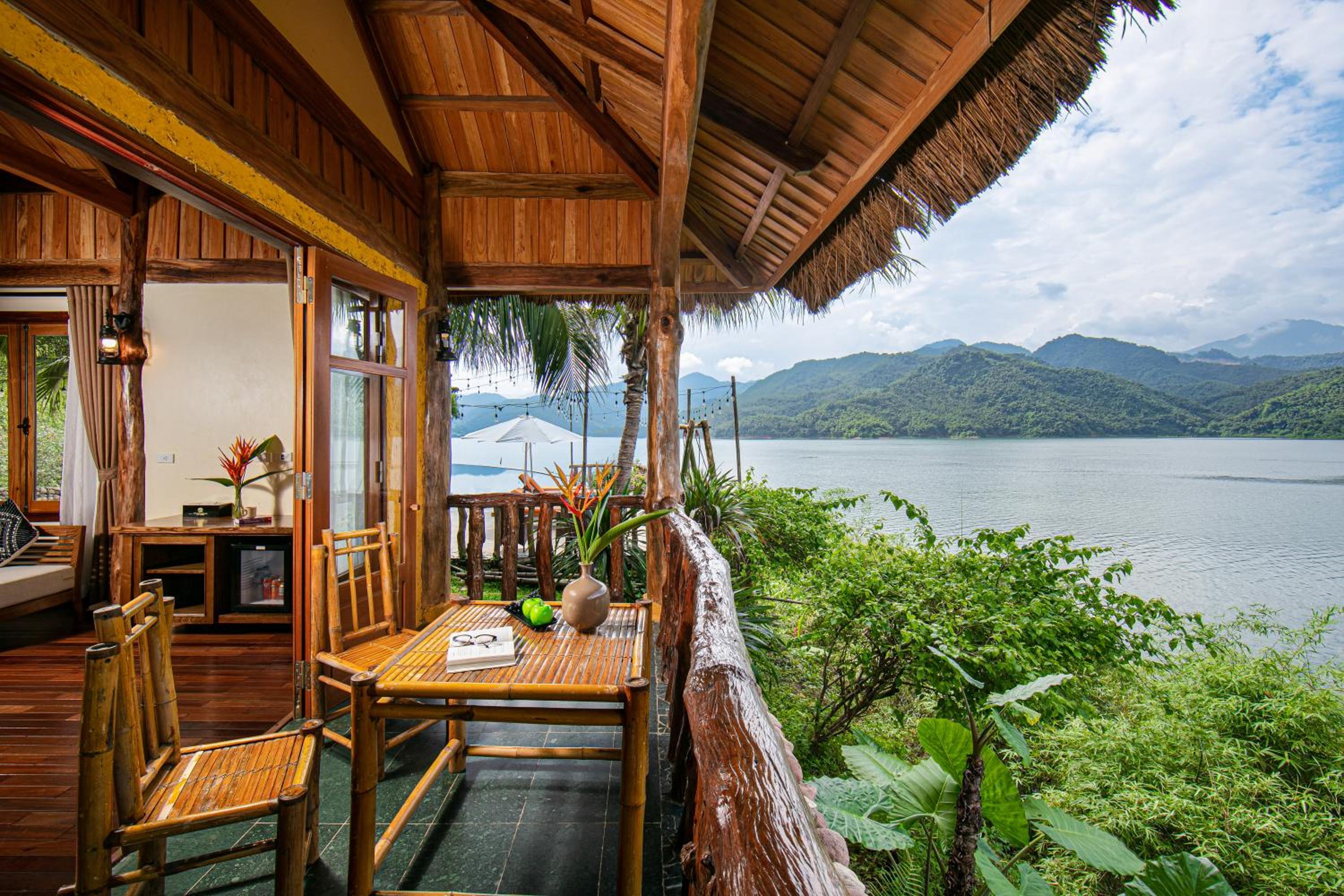 Mai Chau Hideaway Lake Resort