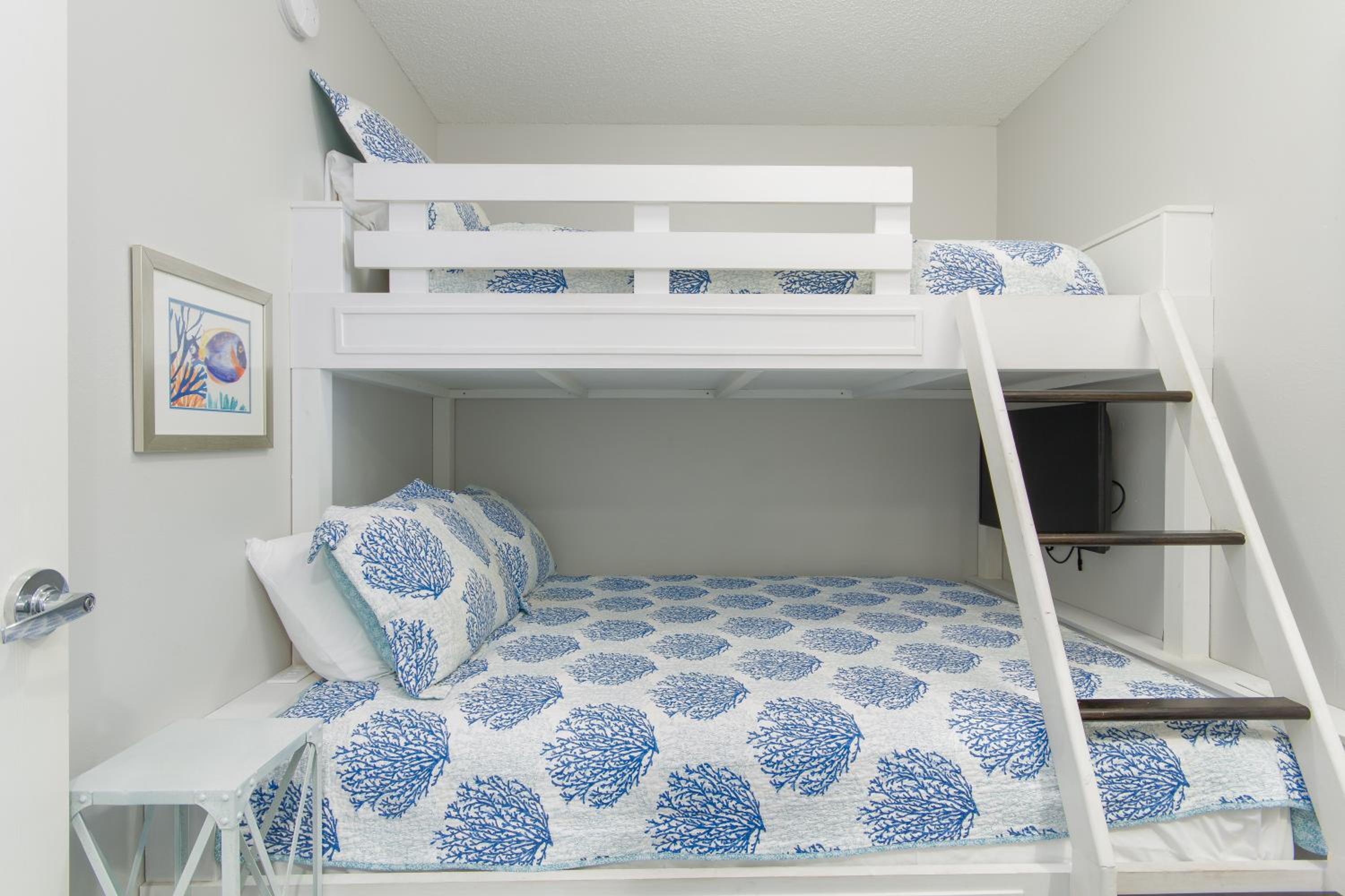 Crescent at Miramar-Gulf Front Luxury Condo-Free Beach Chairs! view 5