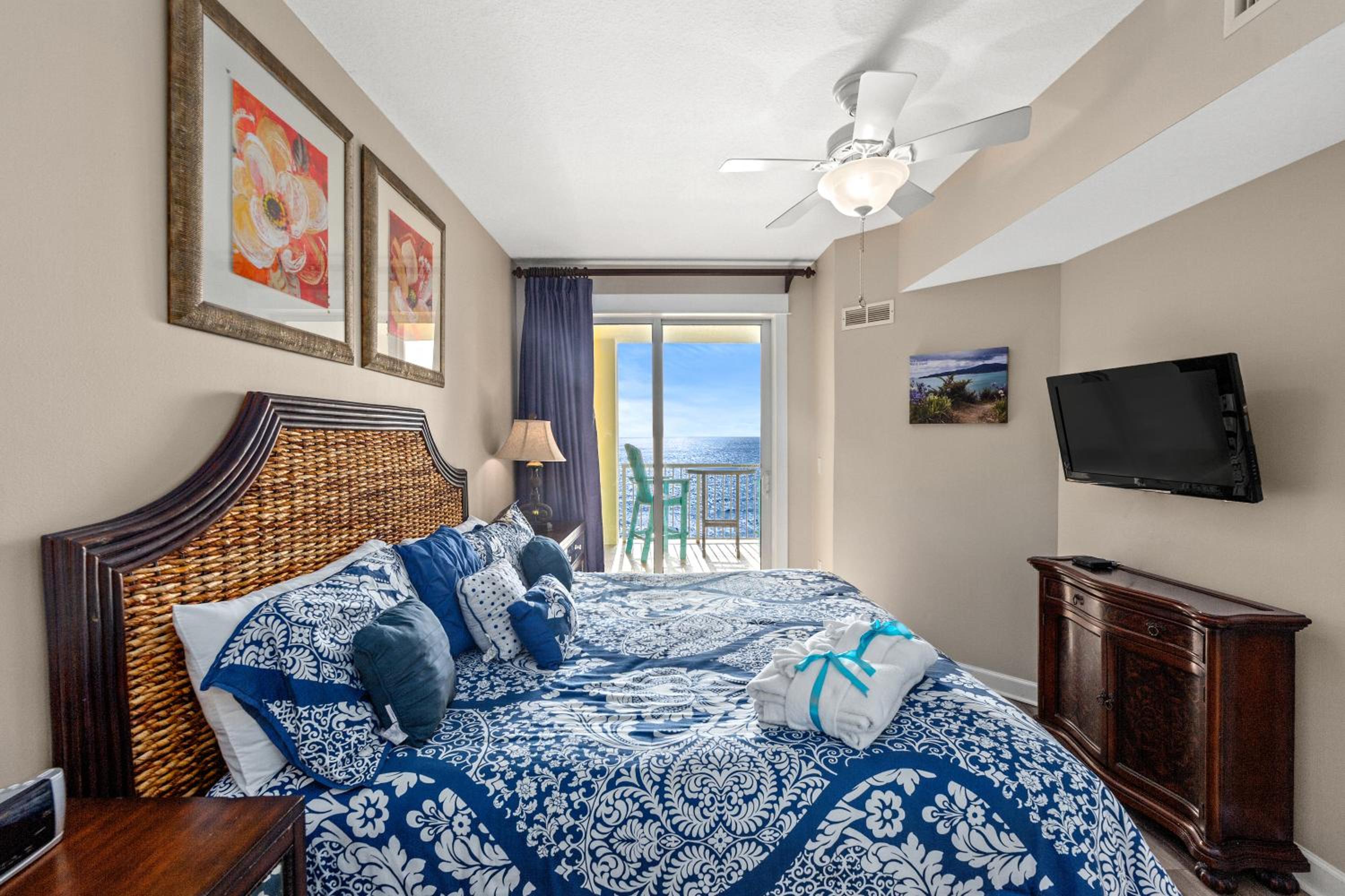 Come See Why This Is The Best Condo At Grand Panama! Rooftop Pool+Tiki Bar